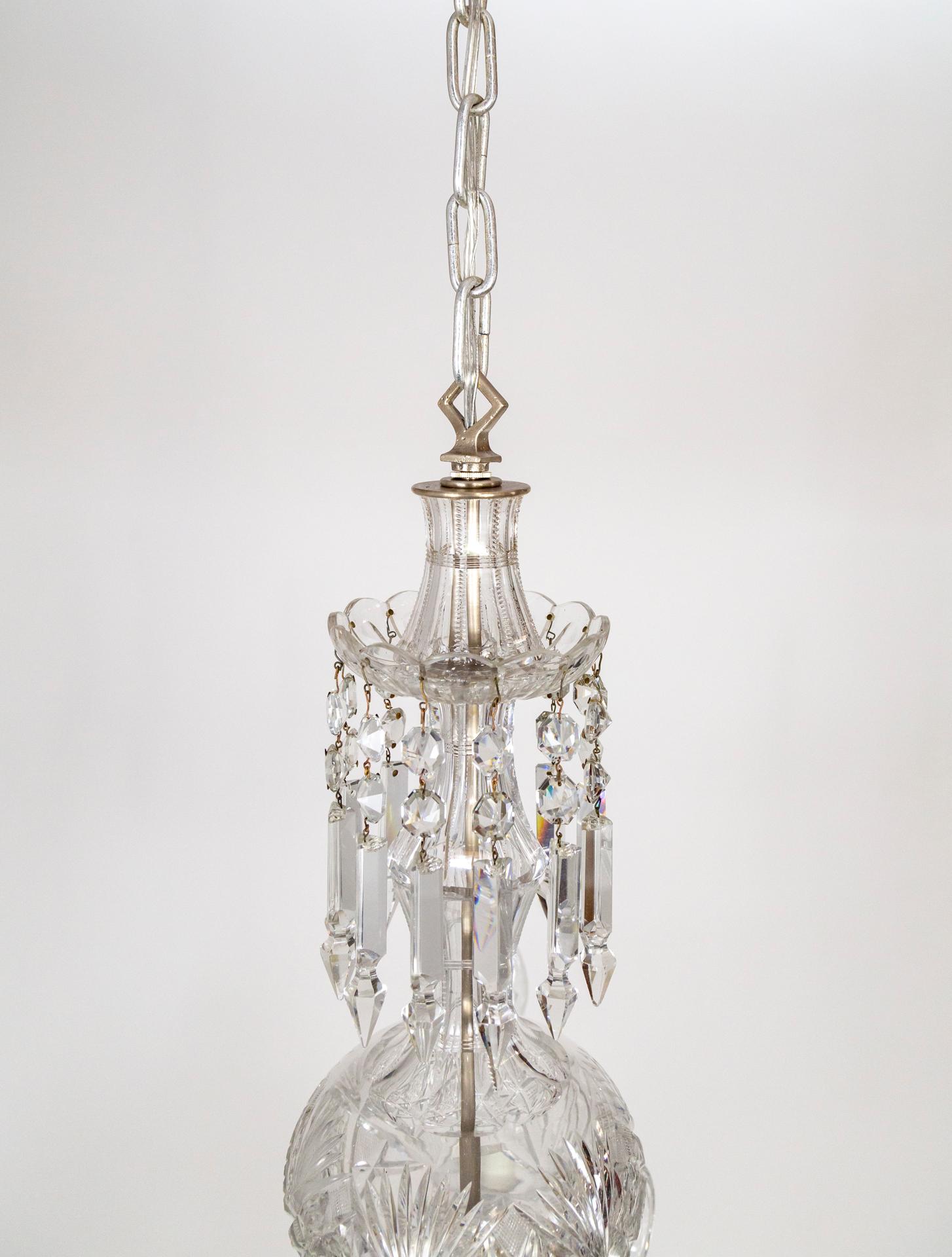 1920s Georgian Style Cut Crystal 5-Light Chandelier For Sale 1