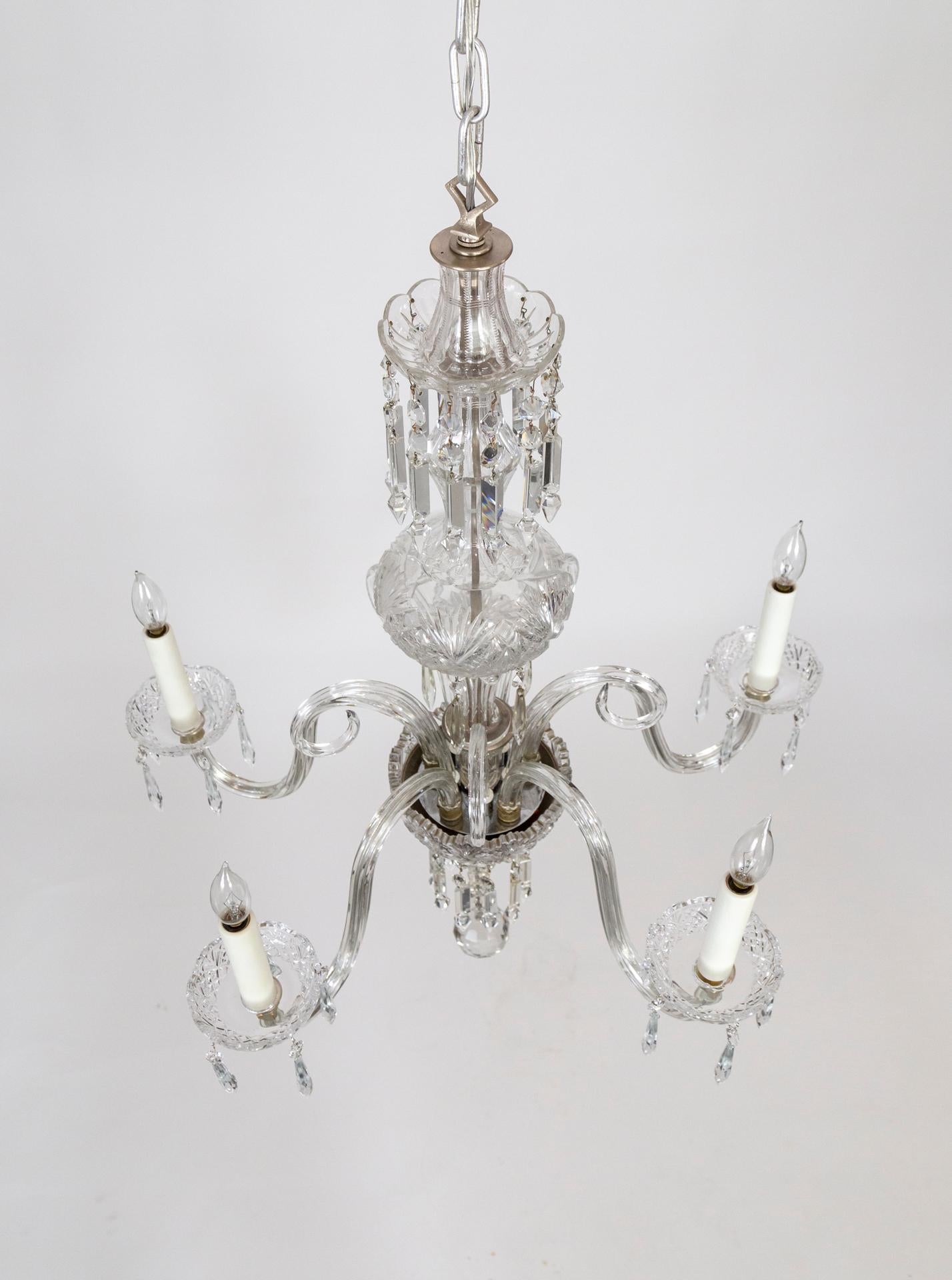 Lustre à 5 lumières en cristal taillé de style géorgien des années 1920 en vente 4