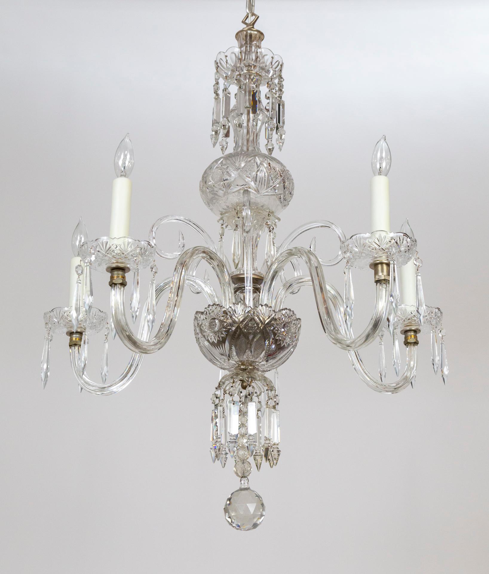 Début du 20ème siècle Lustre à 5 lumières en cristal taillé de style géorgien des années 1920 en vente