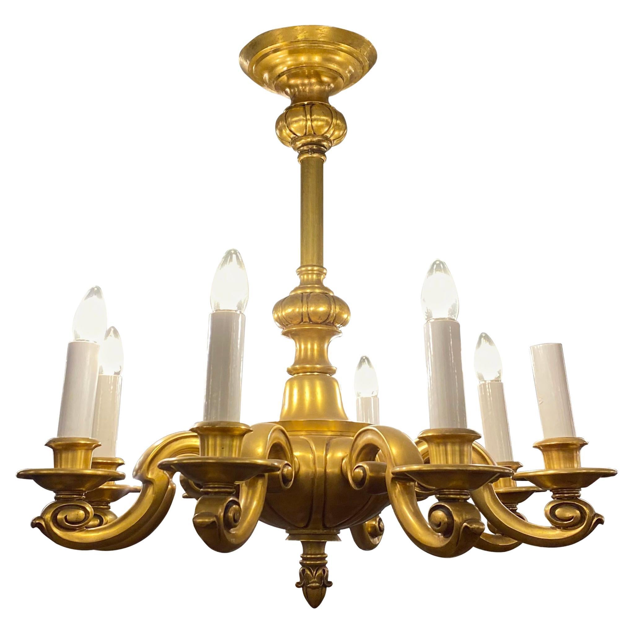 1920s Georgian Style 8 Arm Gilt Bronze Chandelier For Sale