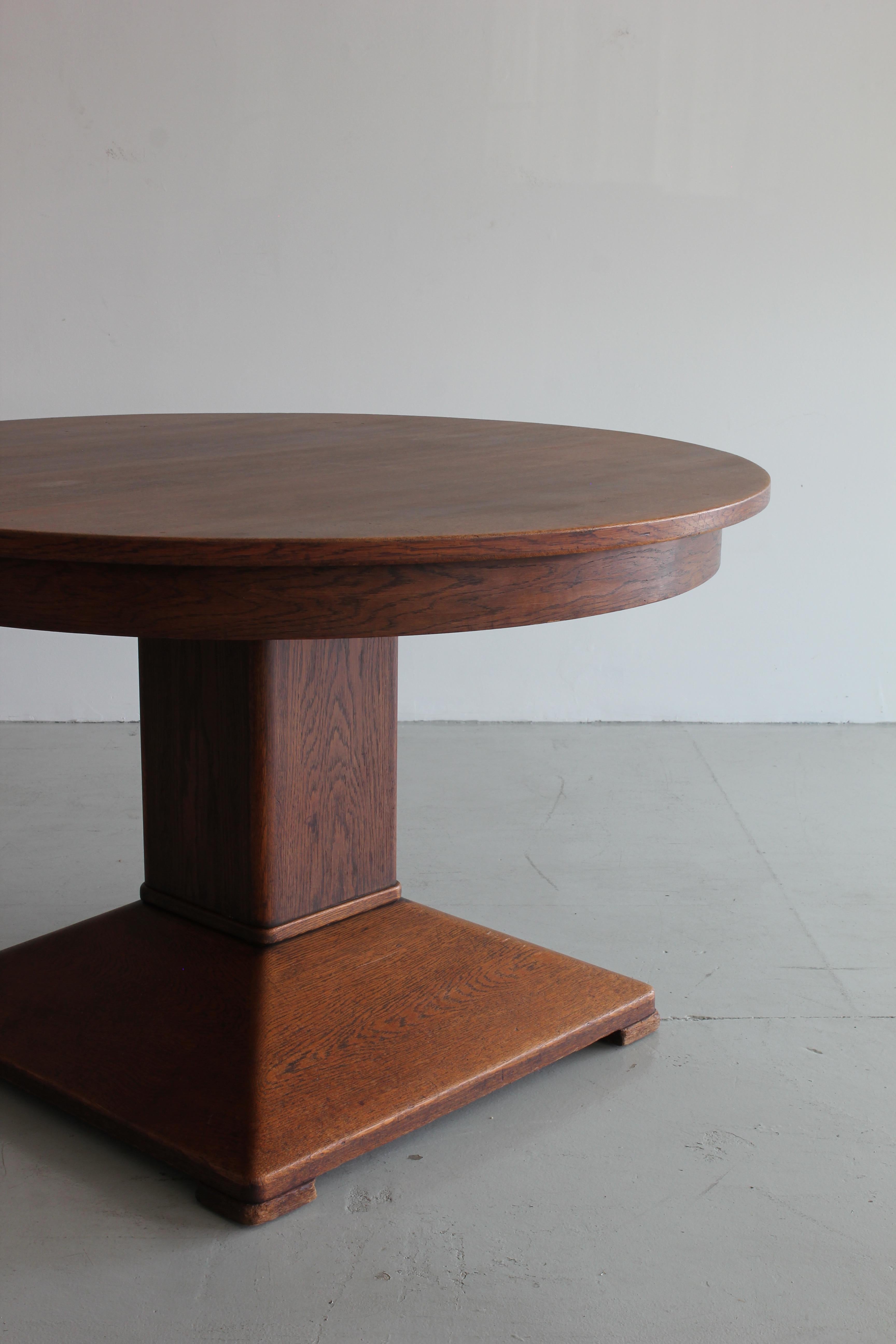 1920s German Oak Table In Good Condition In Beverly Hills, CA