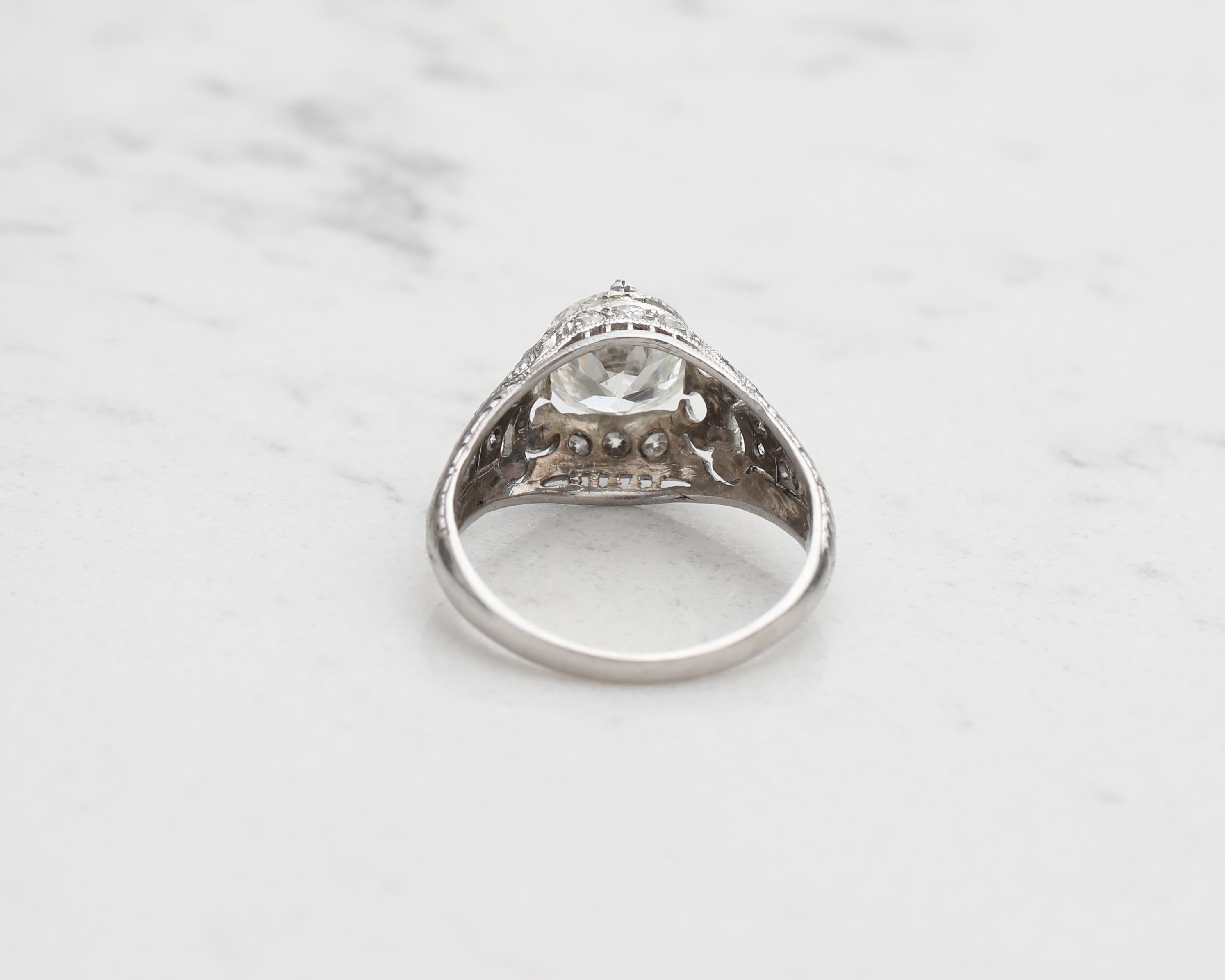 Women's 1920s GIA Certified 1.90 Carat Total Diamond Platinum Engagement Ring
