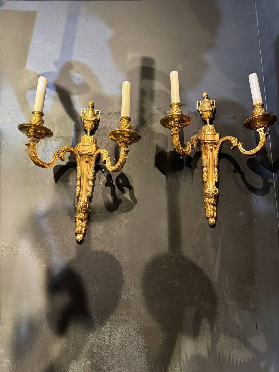 Early 20th Century 1920's Gilt Bronze French Sconces Louis XVI For Sale