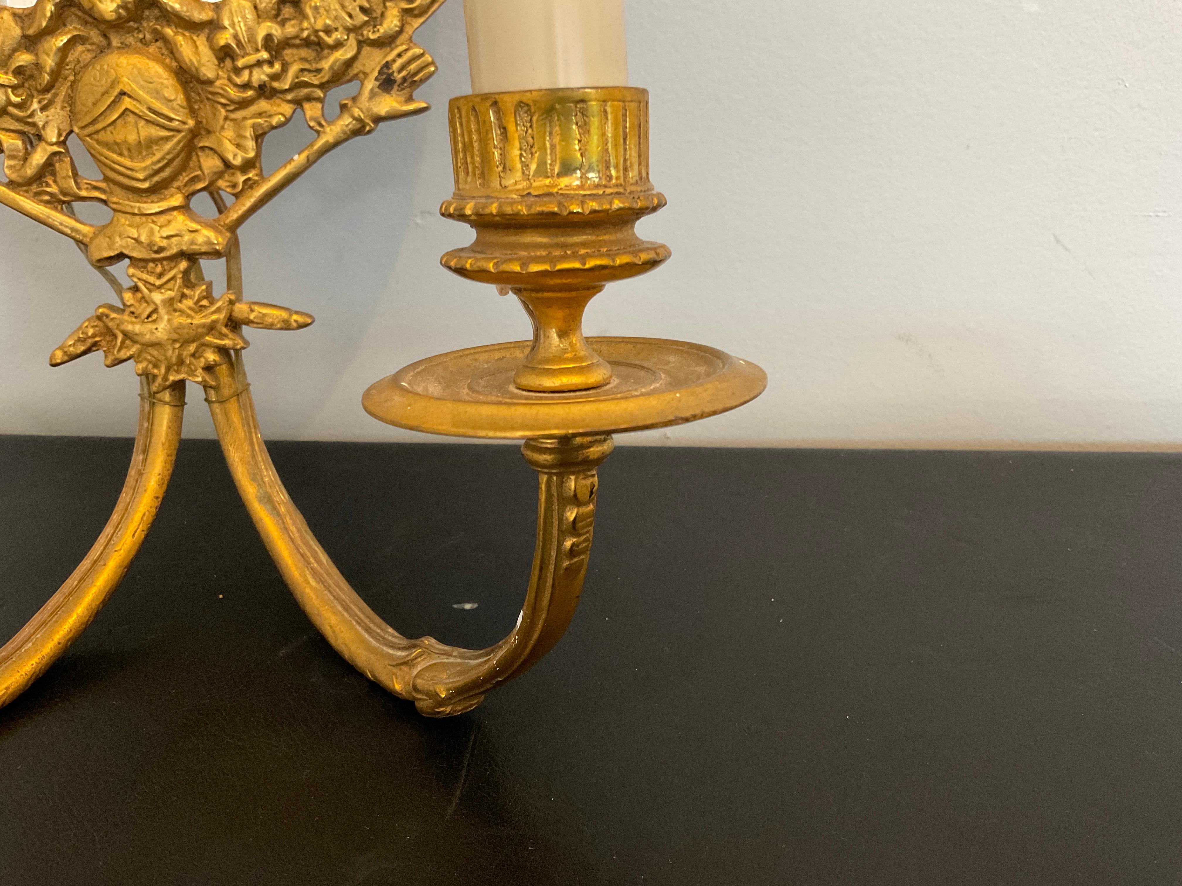 1920s Gilt Bronze Mirrored Knight Sconces with Crown Top For Sale 7