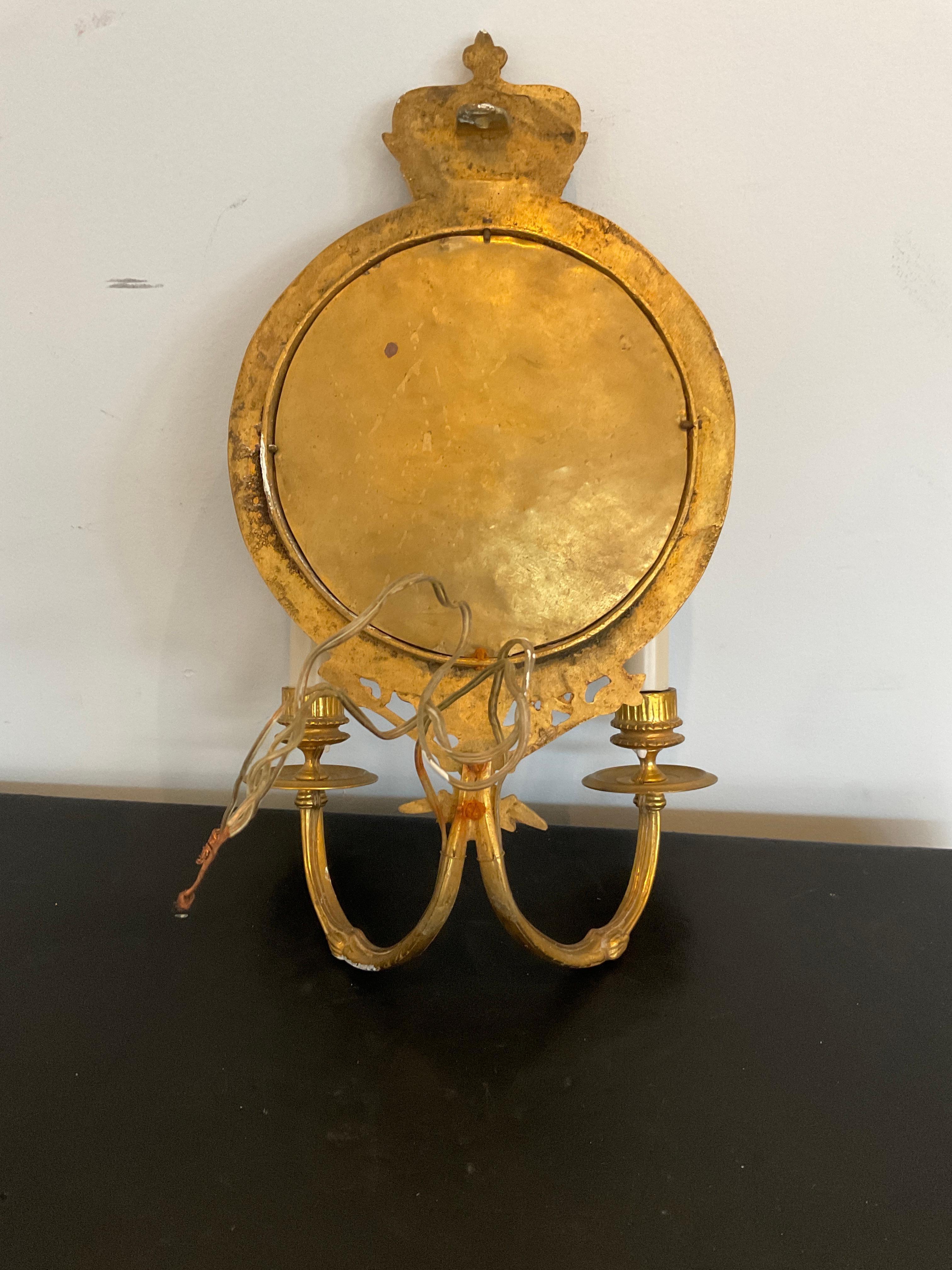 1920s Gilt Bronze Mirrored Knight Sconces with Crown Top For Sale 8
