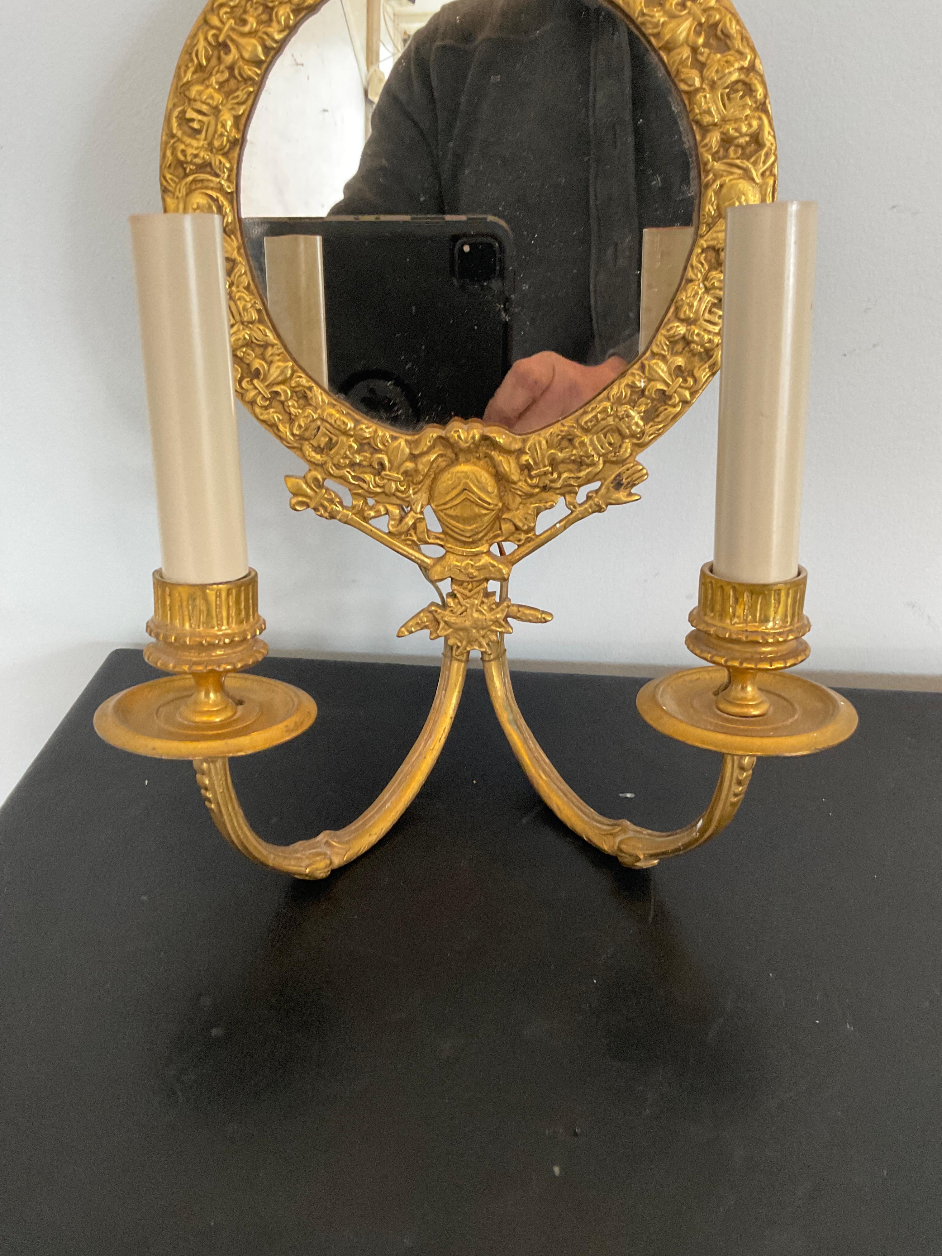 1920s Gilt Bronze Mirrored Knight Sconces with Crown Top For Sale 3