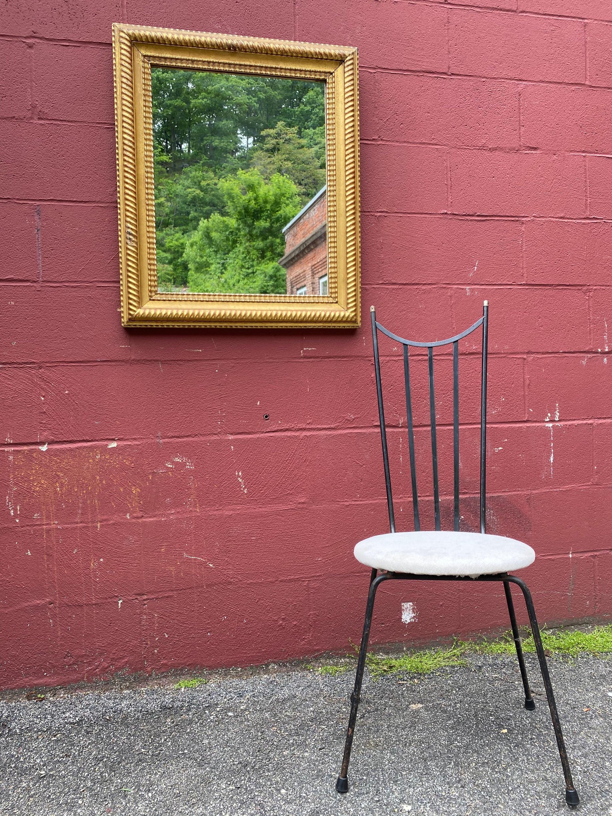 French 1920's Mirror with Carved Gilt Wood Frame In Good Condition For Sale In Buchanan, NY