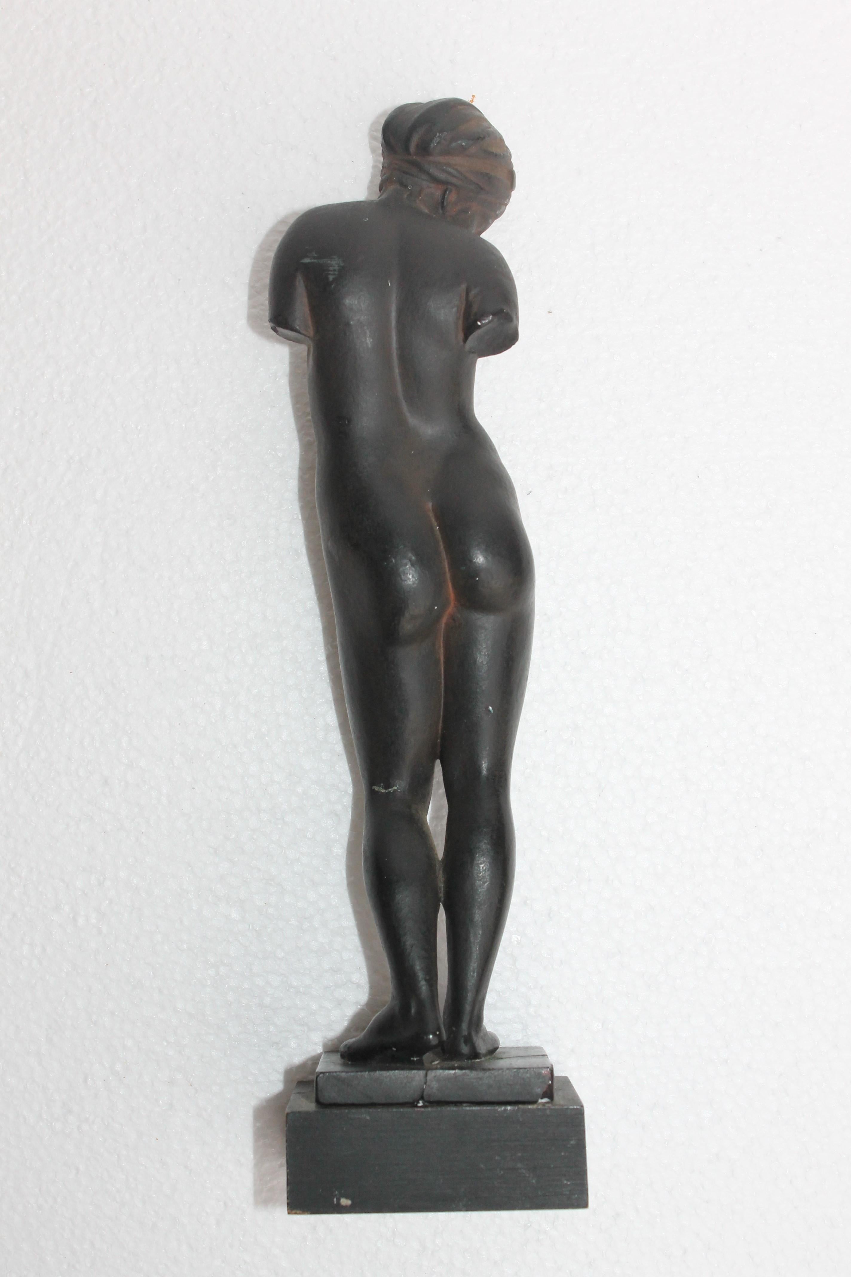 Gypsum statuette representing a classical woman figure.
This statuette was sold in Gipsformerei Museum in Berlin (also known as Staatlich Museen) in 1920s.