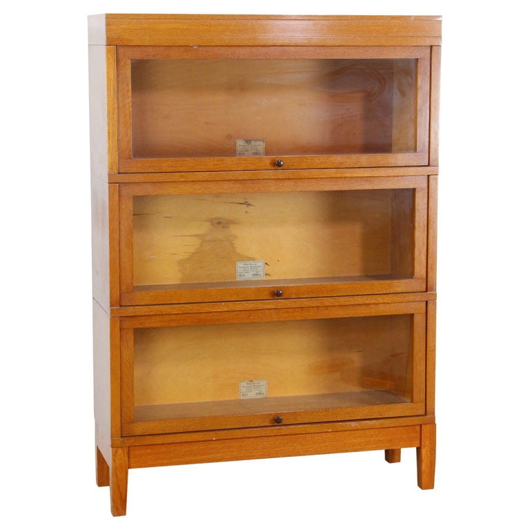 1920s Globe Wernicke Oak 3 Sectional Barrister Bookcase W/ Glass Doors