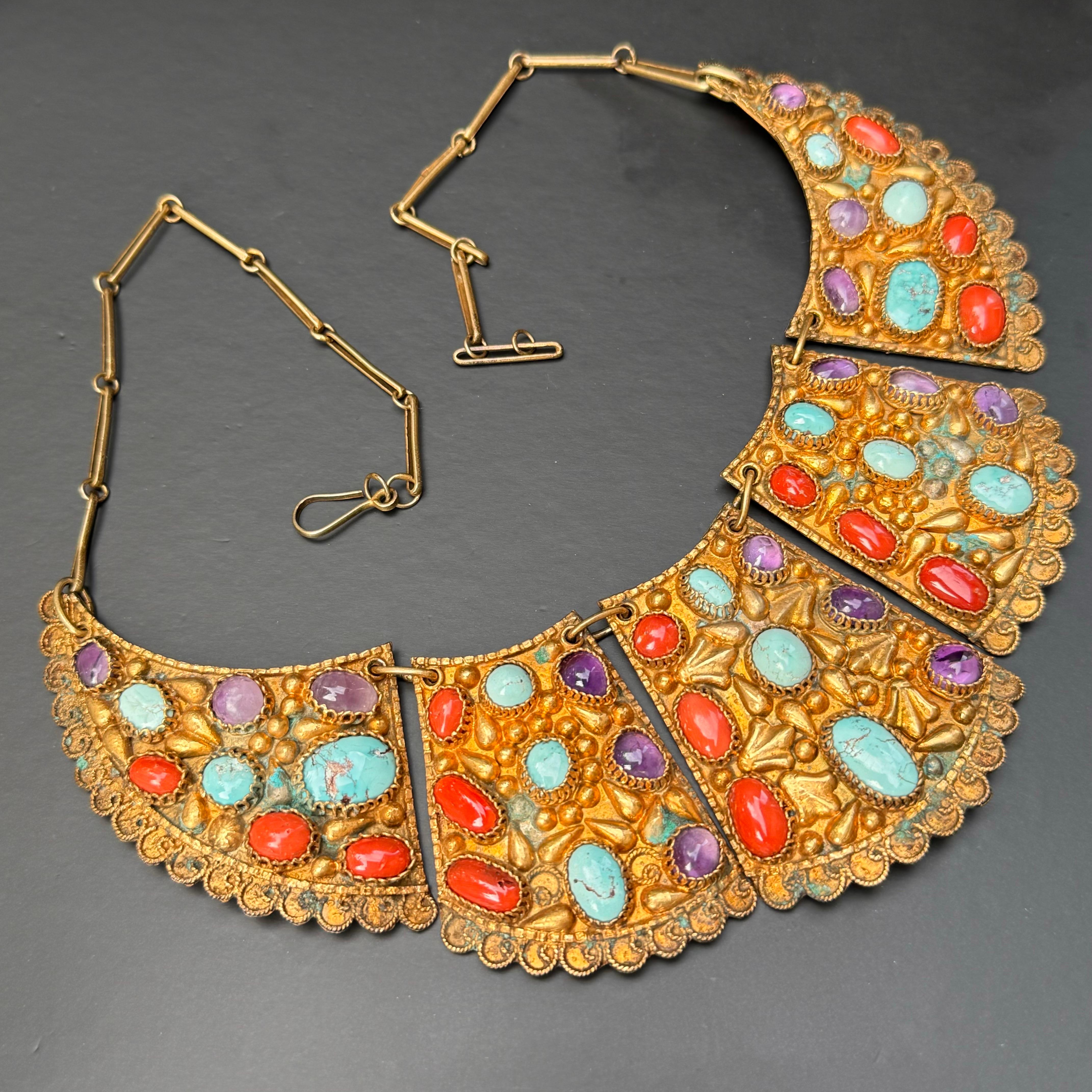 1920s Gold Gilt silver Gemstones bib necklace Bracelet Original box In Good Condition For Sale In Monroe Township, NJ