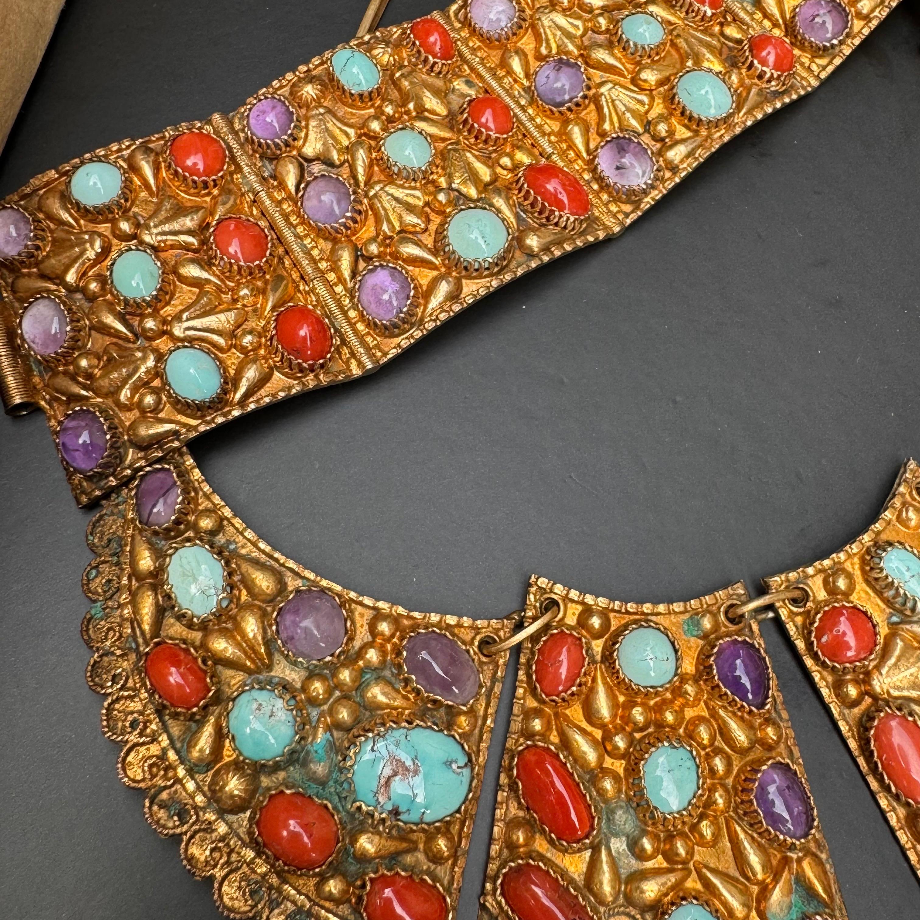 1920s Gold Gilt silver Gemstones bib necklace Bracelet Original box For Sale 4