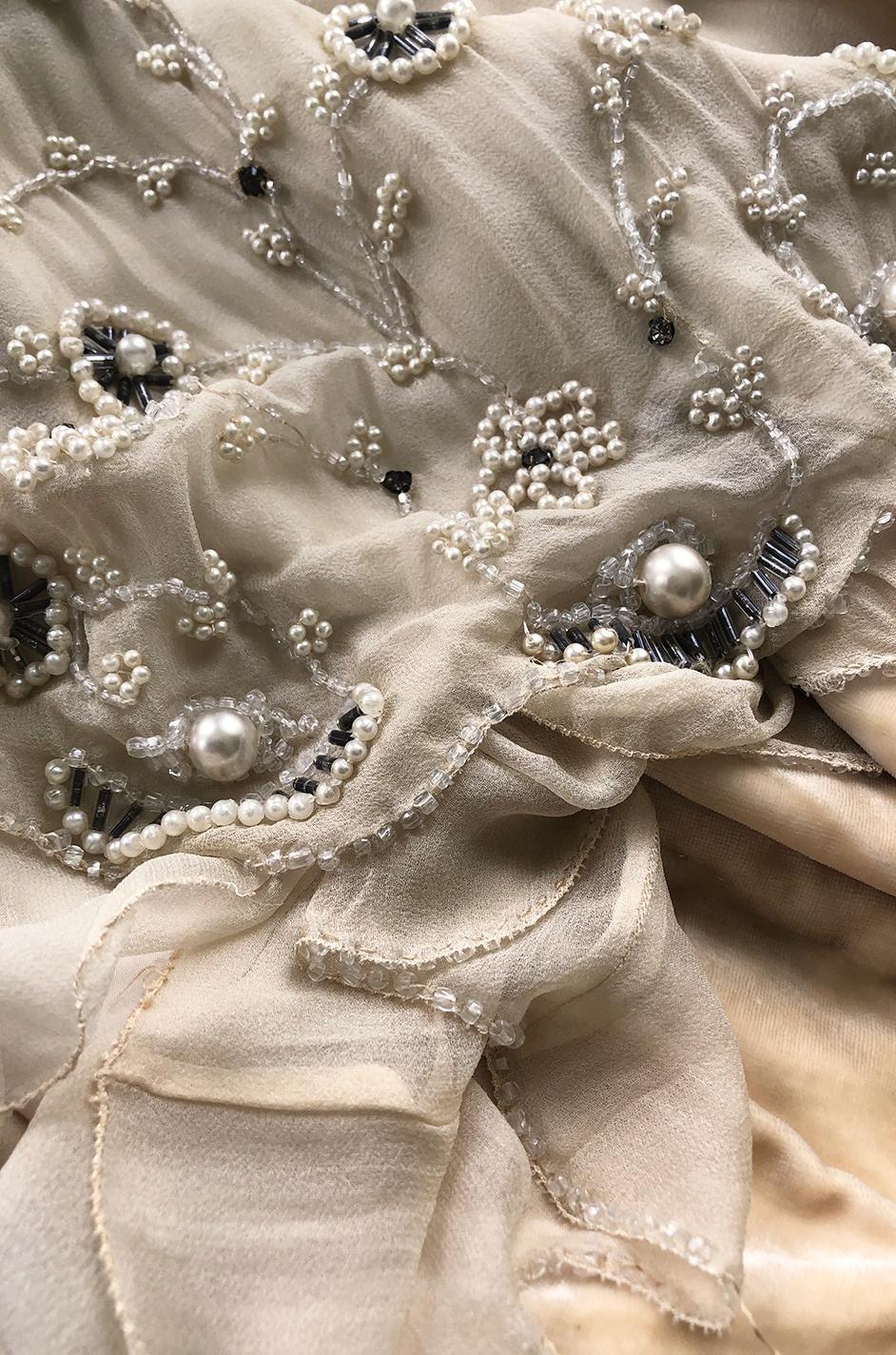 1920s Gold Ivory Silk Velvet & Silk Chiffon Pearl Flower Beaded Dress 6