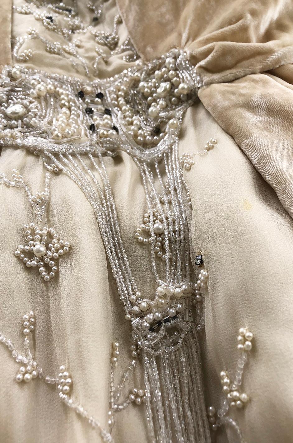 1920s Gold Ivory Silk Velvet & Silk Chiffon Pearl Flower Beaded Dress 8