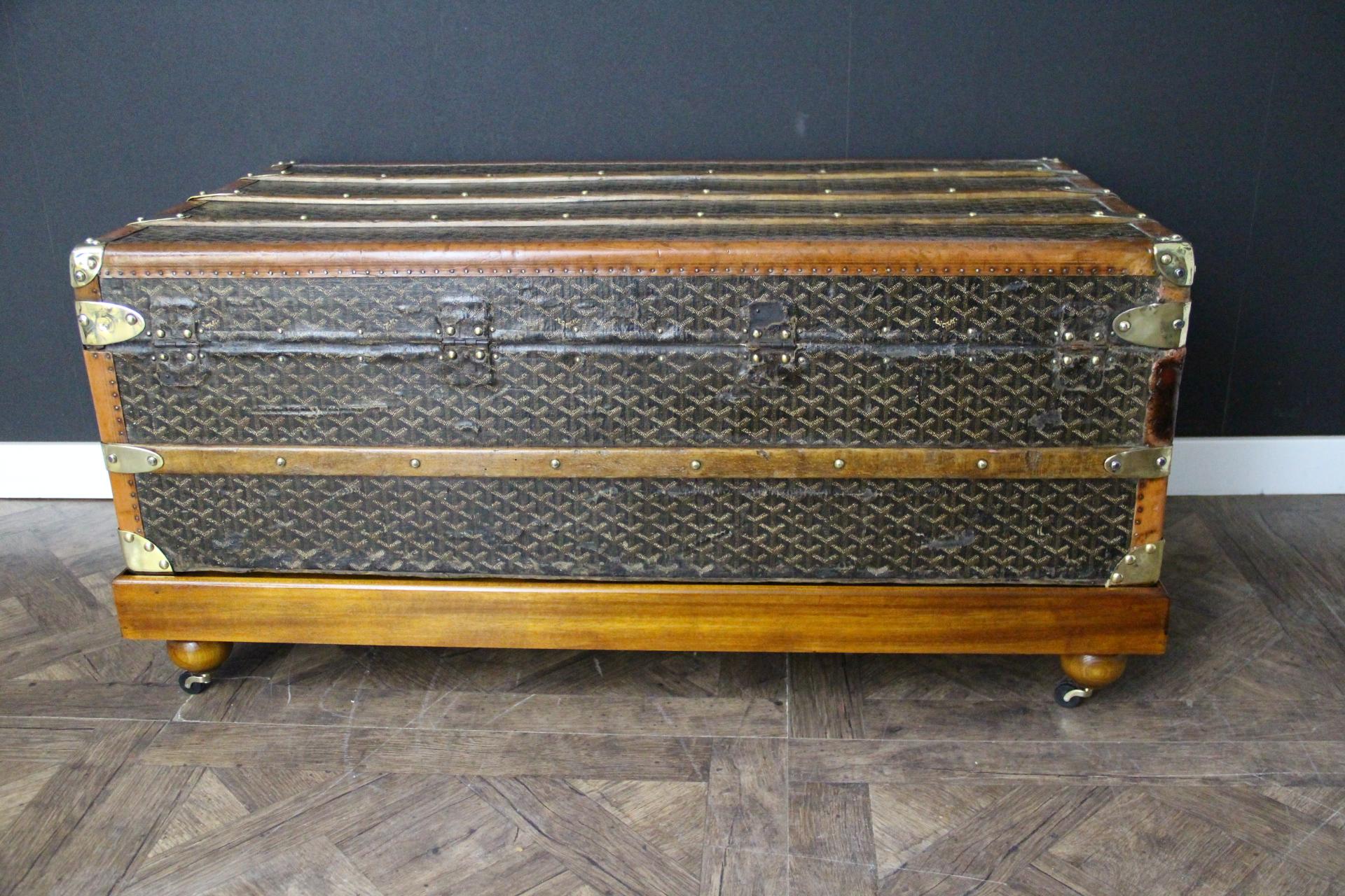 Coffre de cabine Goyard des années 1920, coffre de cabine 100 cm en toile à chevrons en vente 5