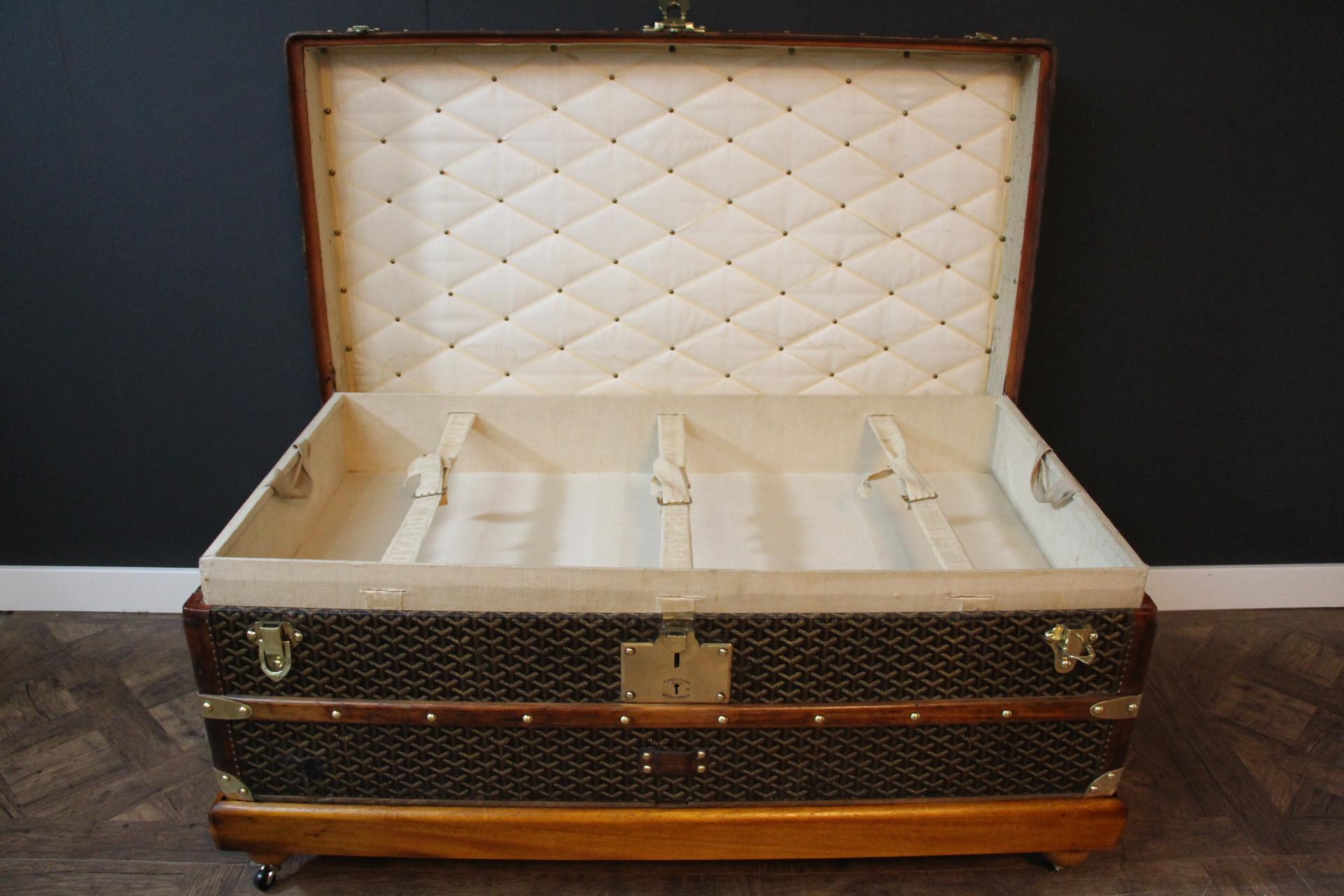 1920s Goyard Cabin Trunk, Goyard Trunk in Chevrons Canvas 8