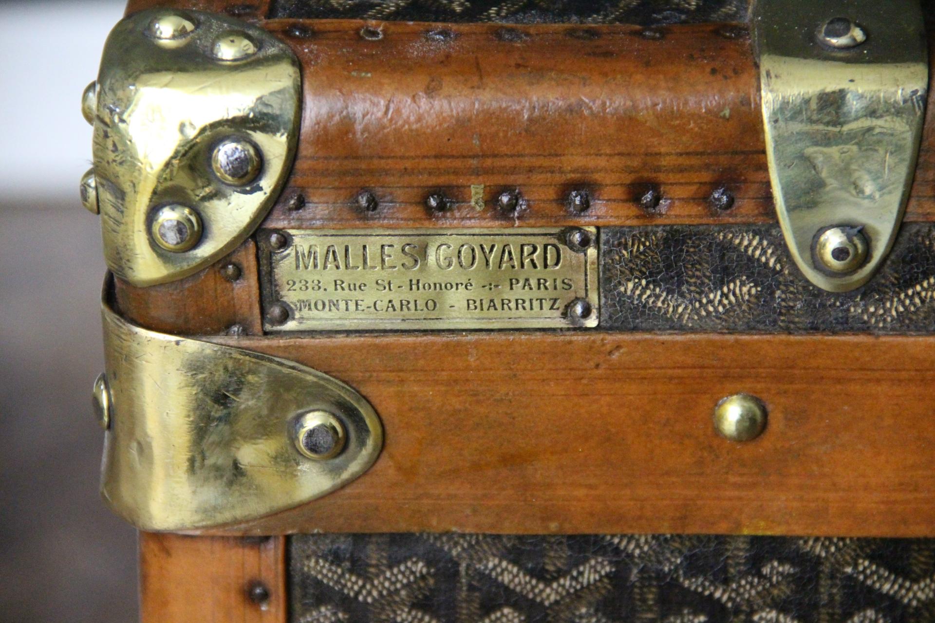 Coffre de cabine Goyard des années 1920, coffre de cabine 100 cm en toile à chevrons en vente 2