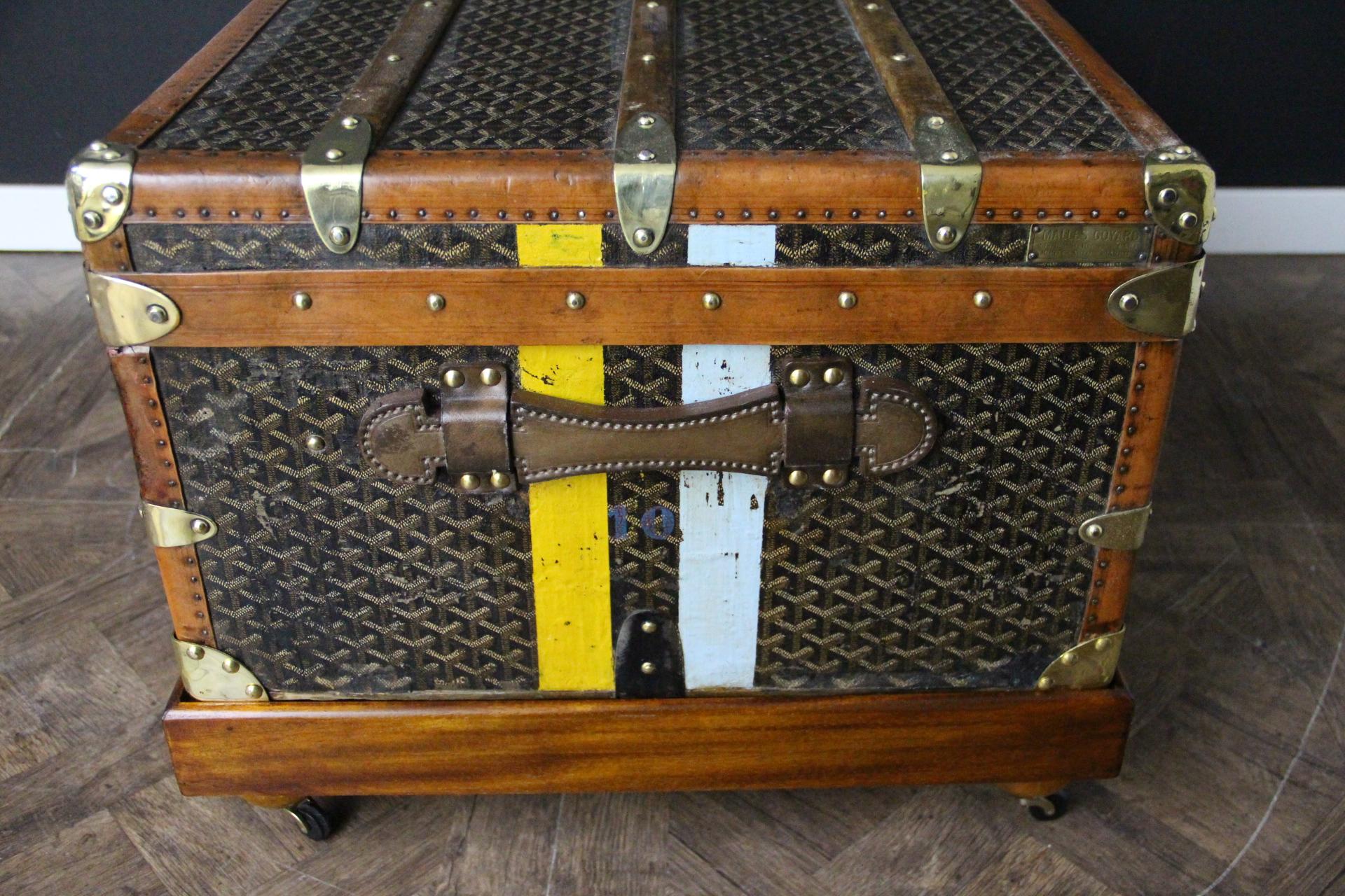 Coffre de cabine Goyard des années 1920, coffre de cabine 100 cm en toile à chevrons en vente 3