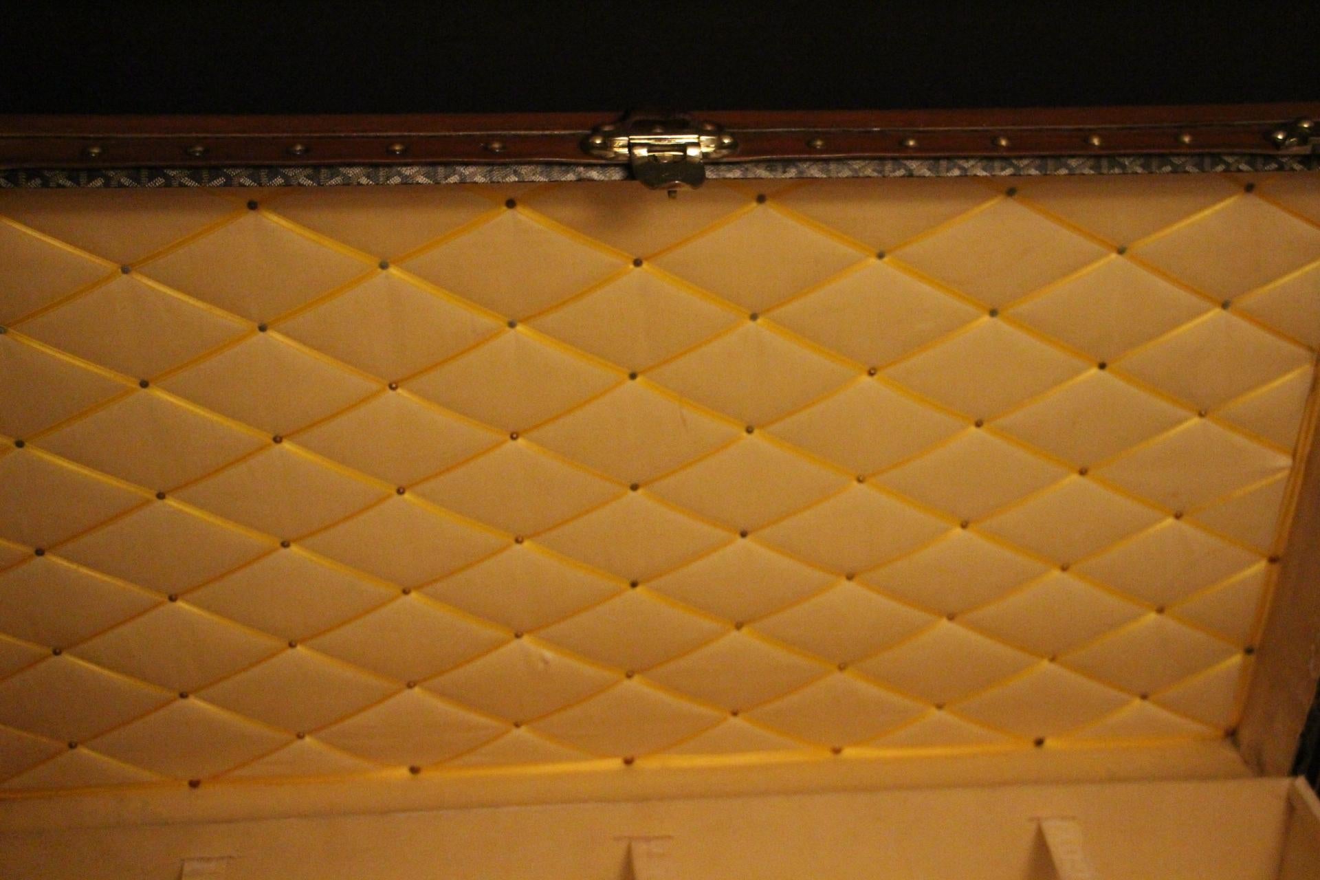 1920s Goyard Cabin Trunk, Goyard Trunk in Chevrons Canvas 8