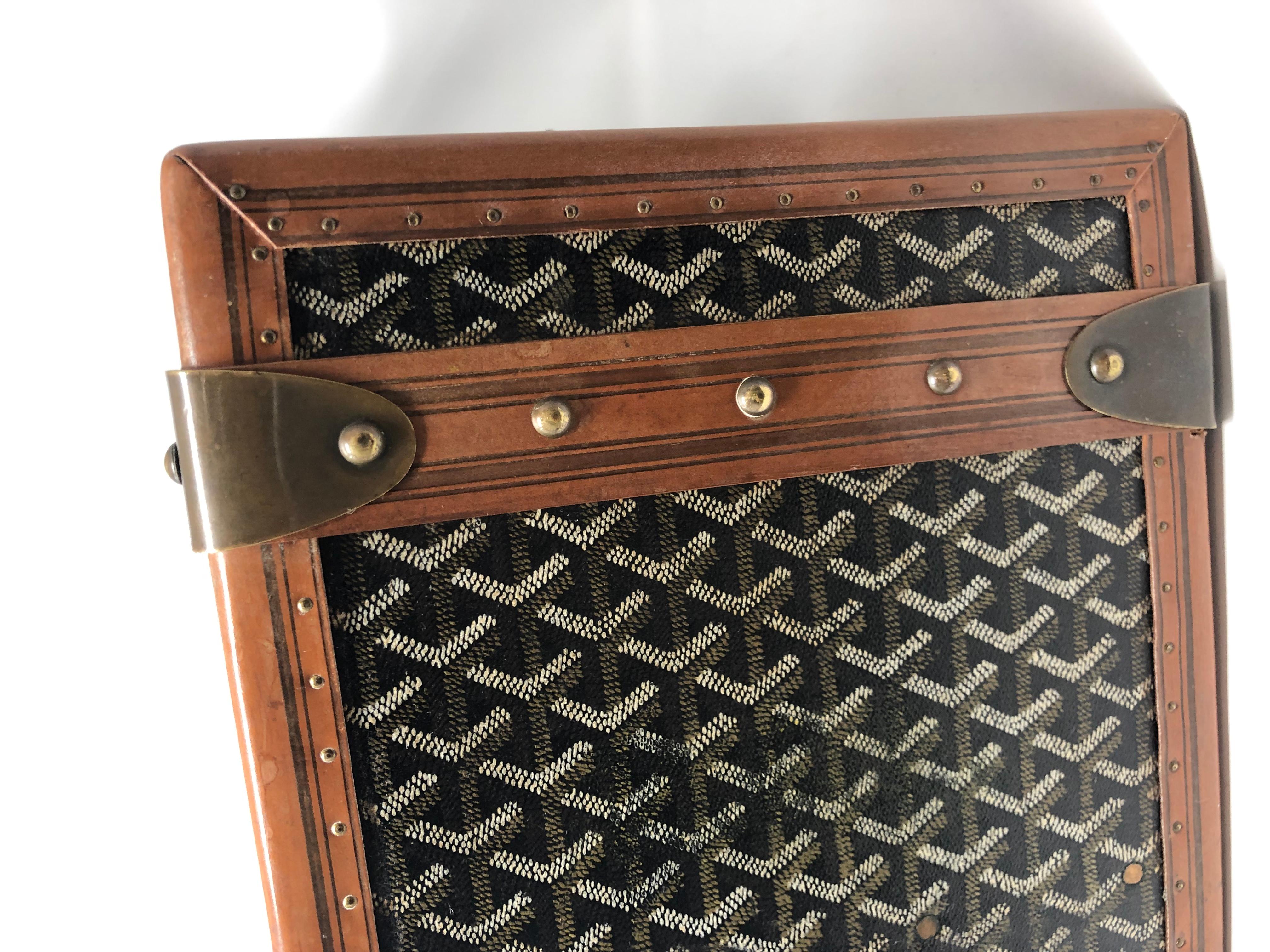 1920's Goyard Hard Case Vanity Trunk 4