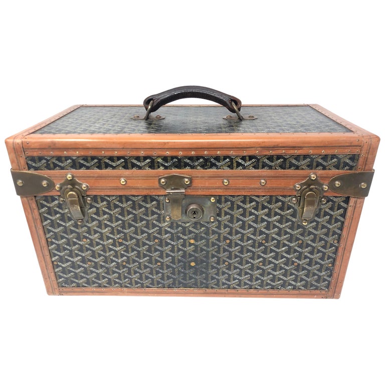 1920's Goyard Hard Case Vanity Trunk