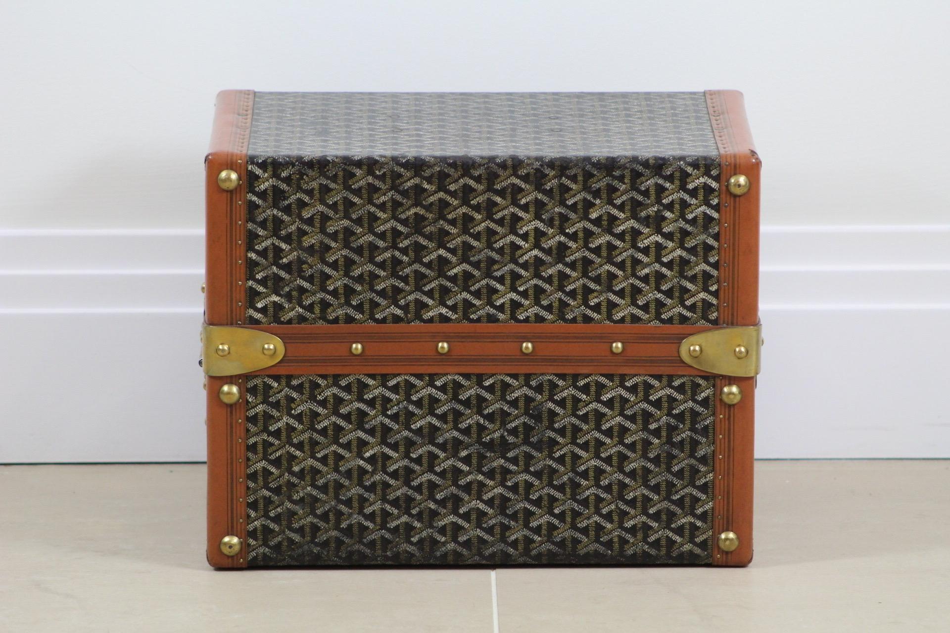 1920s Goyard Library Trunk in Iconic Chevron Canvas For Sale 2