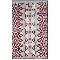 1920s Gray Red Black Geometric Antique American Navajo Rug 3
8" x 5
10" Carpet
