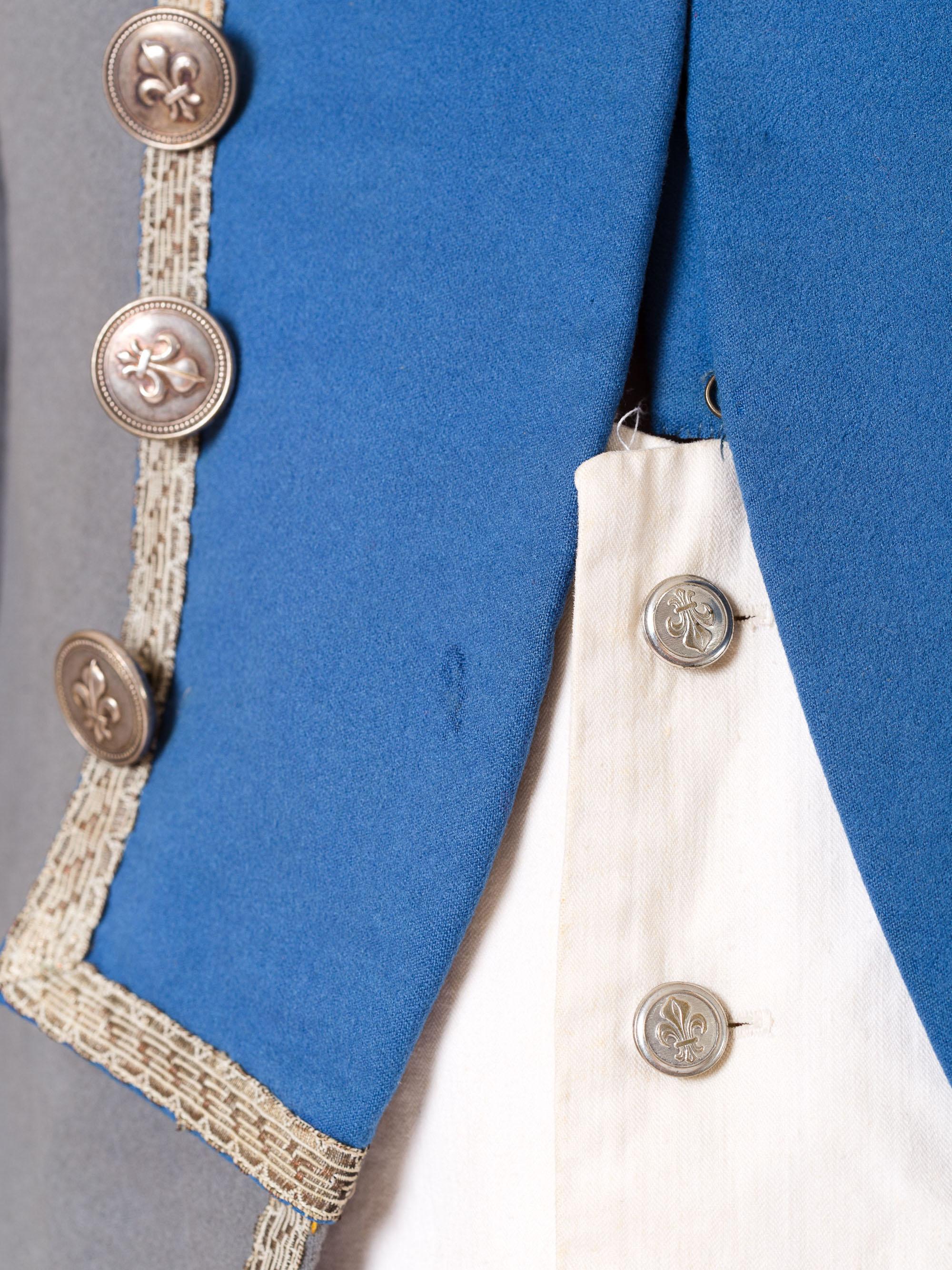 Cappotto militare stile 1920S in lana grigia e blu del 18esimo secolo in vendita 5