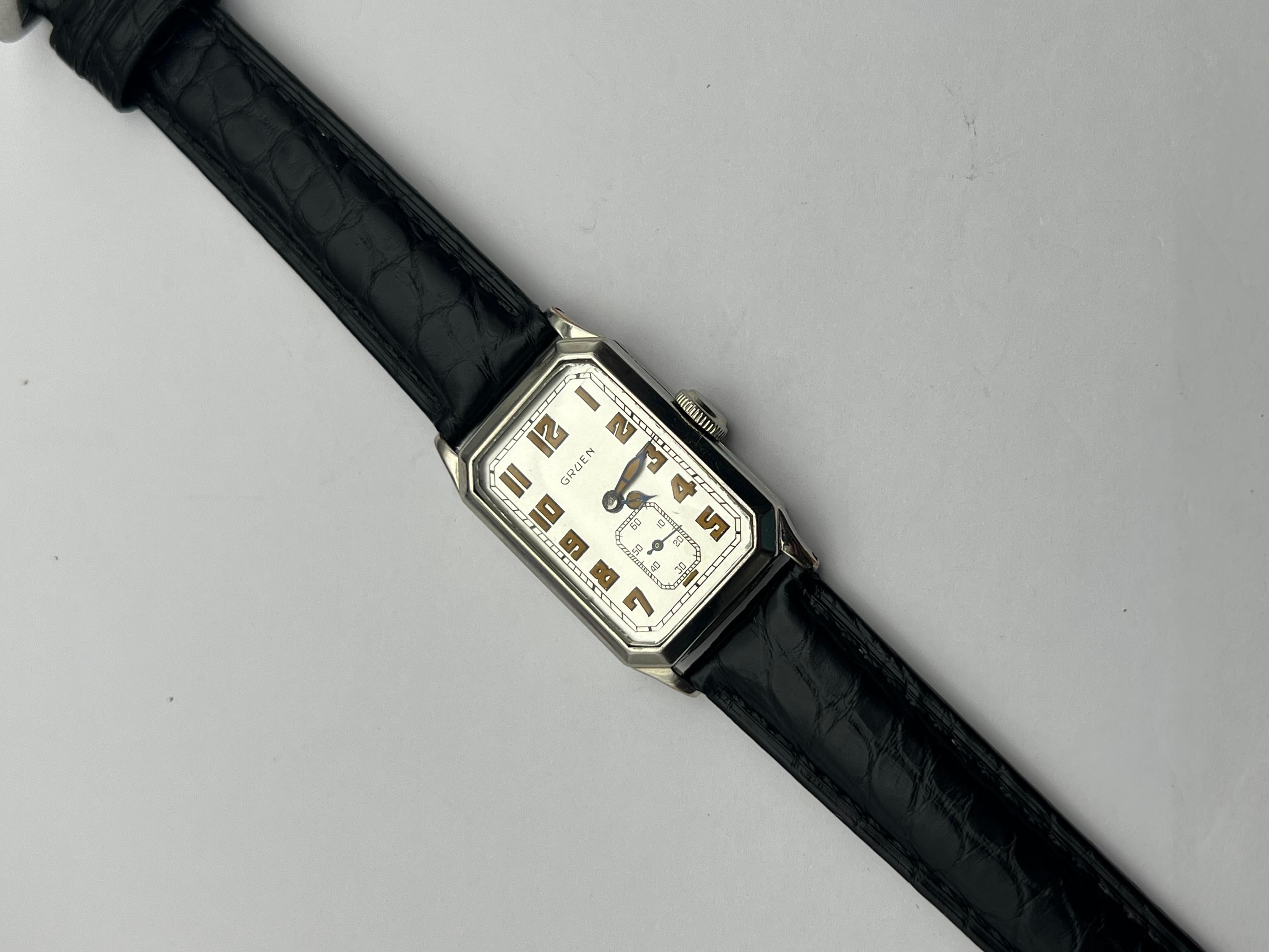 1920's Gruen Quadron 15 Jewel Restored. Beautiful Art Deco Watch For Sale 5