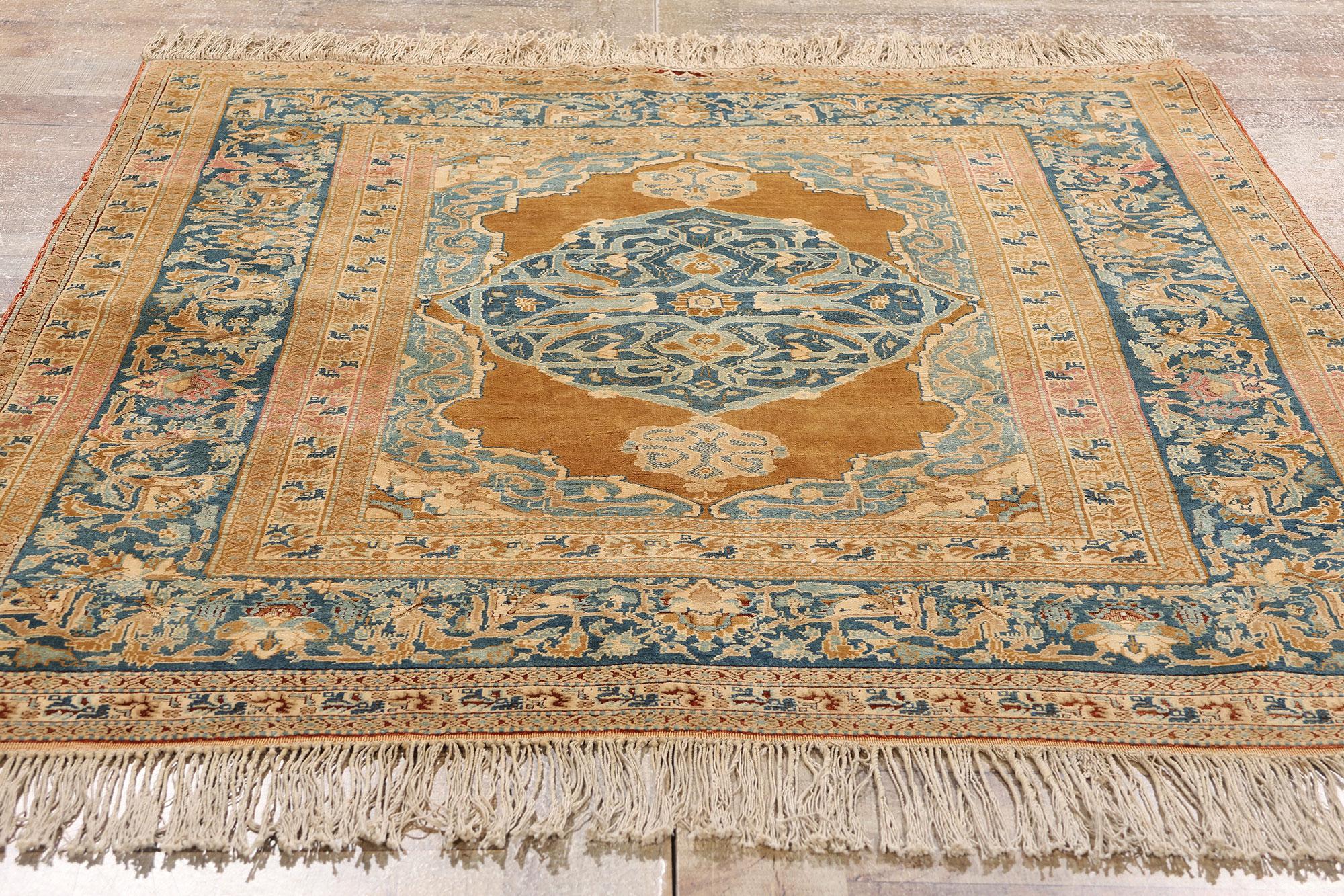 Tapis persan ancien de Tabriz de style traditionnel Haji Jalili des années 1920 en vente 1