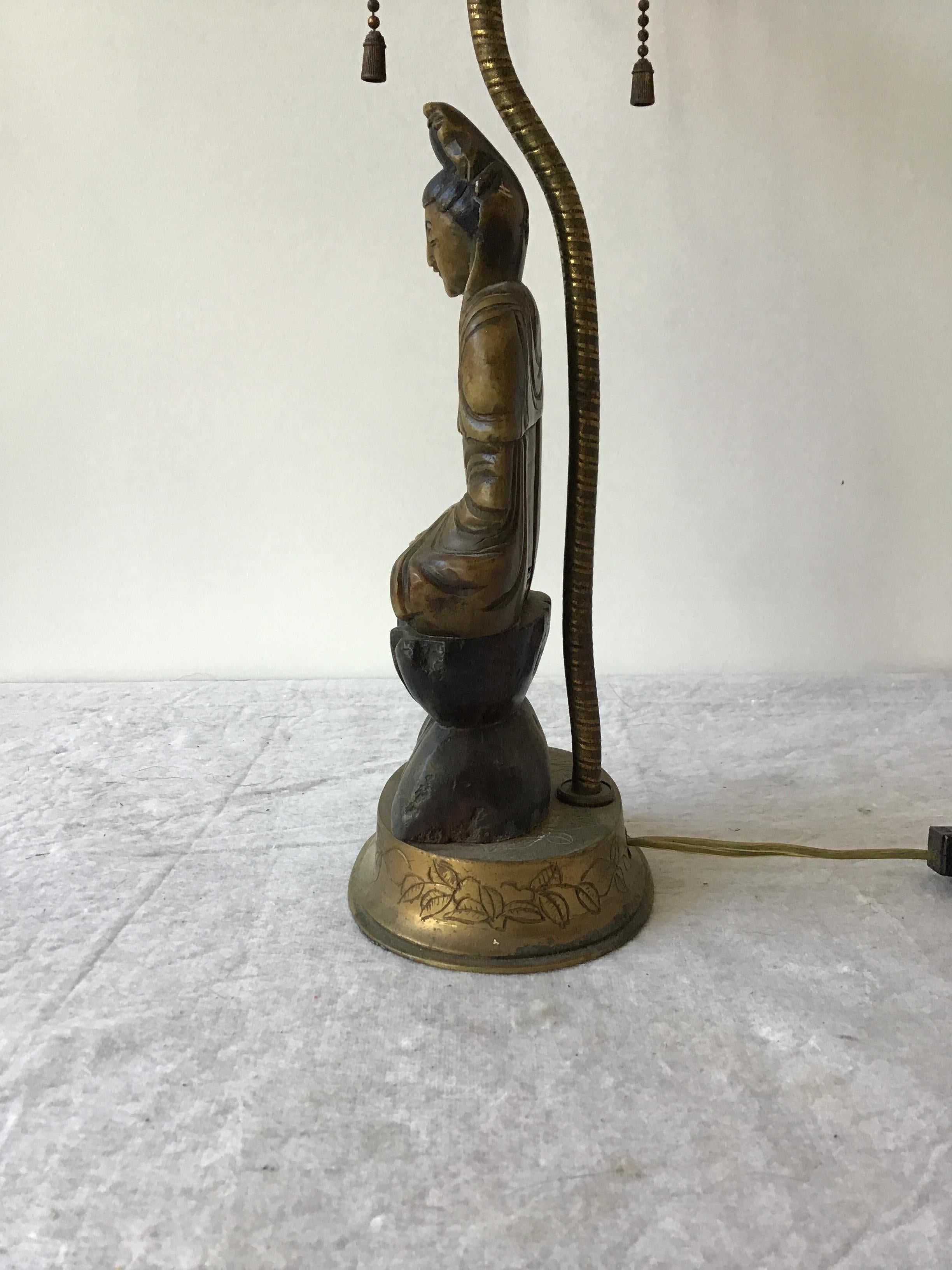 Early 20th Century 1920s Hand Carved Soapstone Asian Figural Lamp on Brass Base For Sale