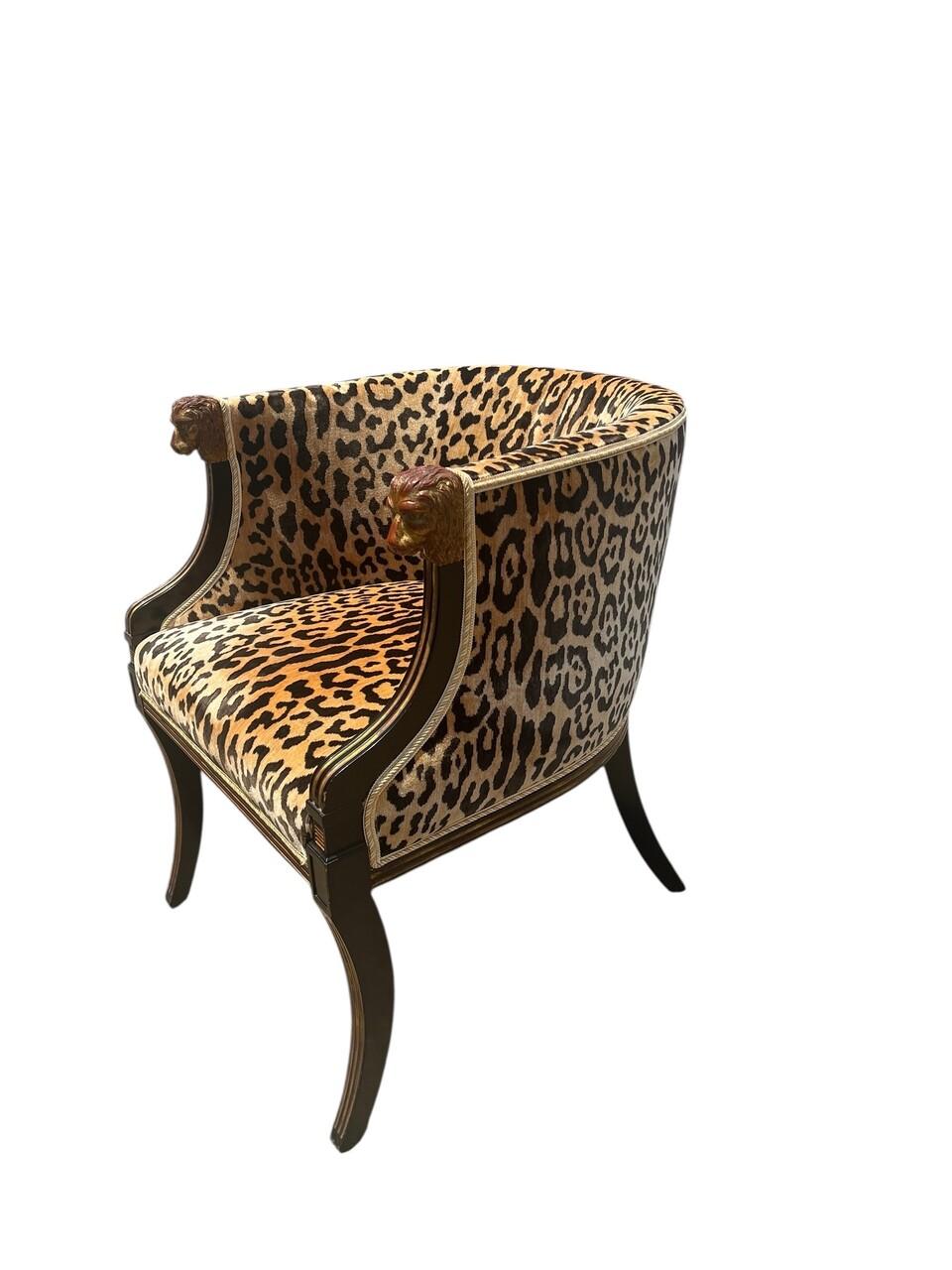Sillón Estilo Imperio Hollywood Regency de 1920 Francés en venta