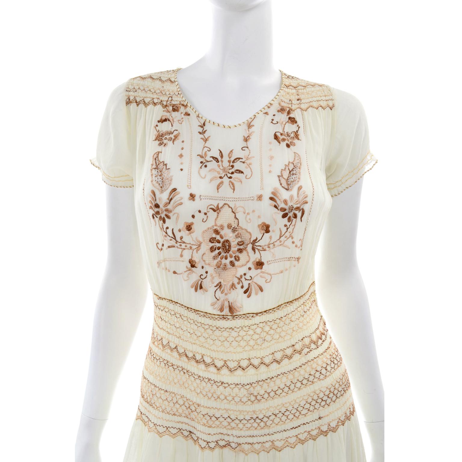 Women's 1920s Hungarian Peasant Embroidered Cream Cotton Dress w Smock Pleating For Sale