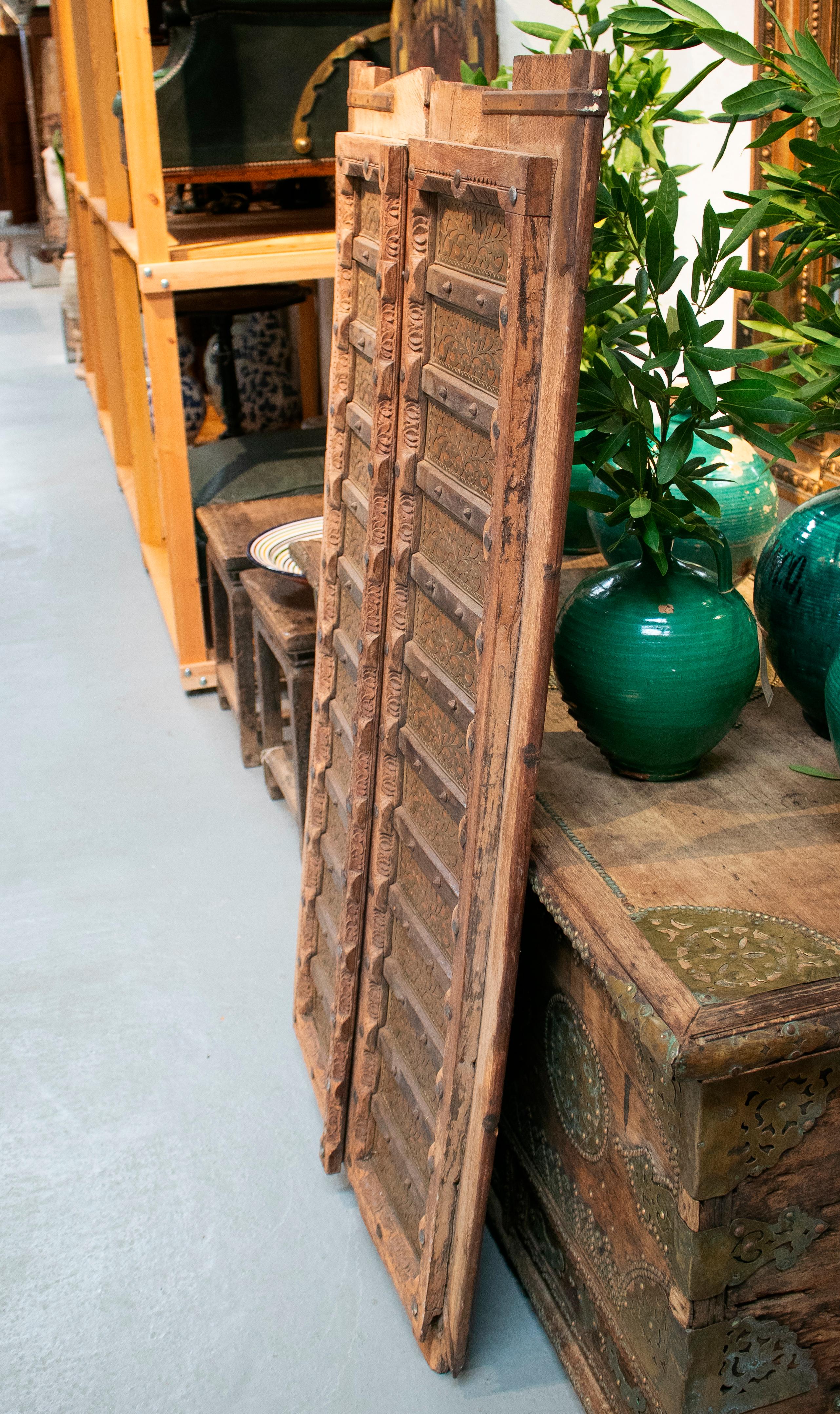 1920s Indian Wooden Door Profusely Decorated with Ornamental Bronze and Iron In Good Condition In Marbella, ES