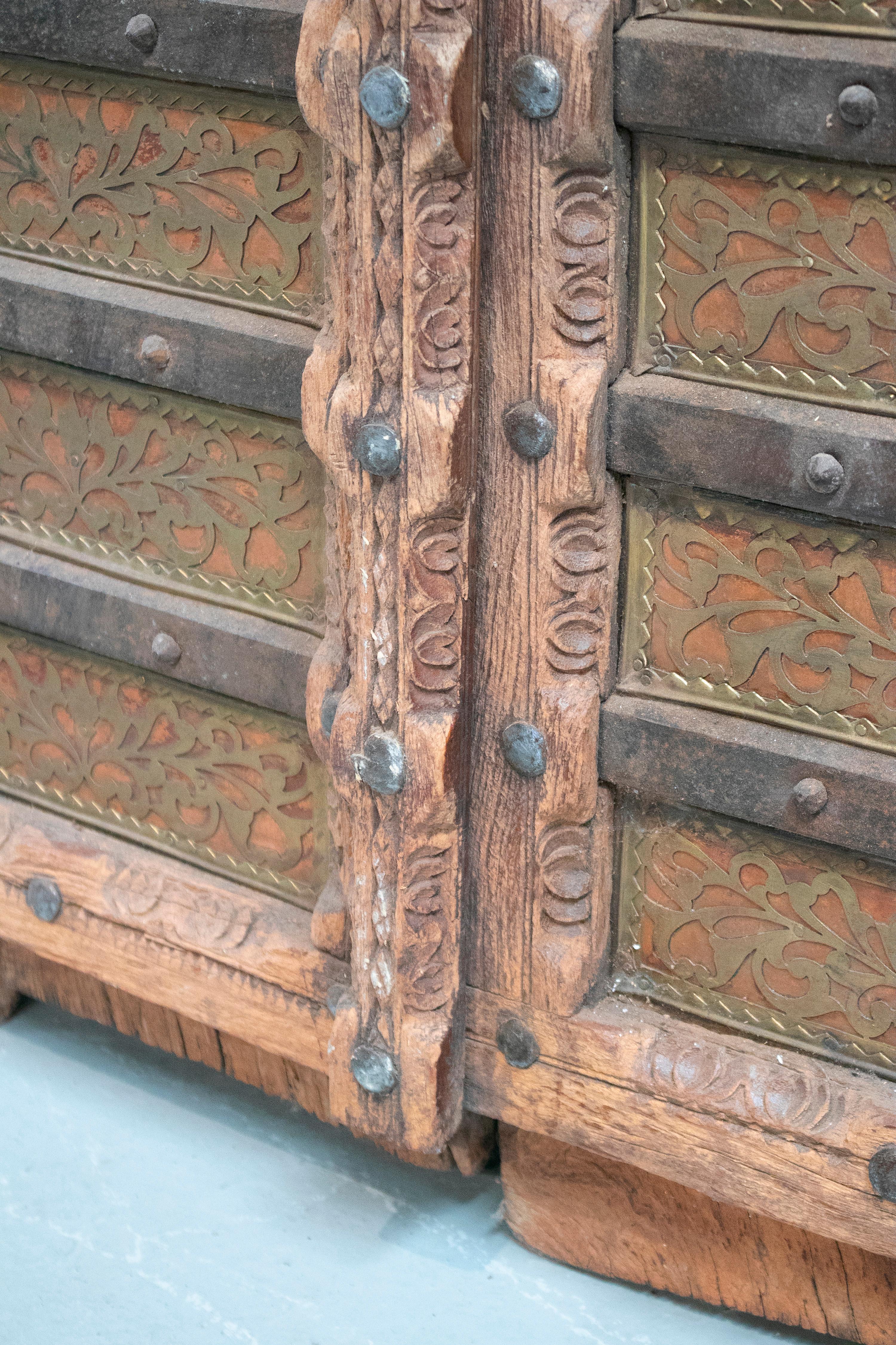 1920s Indian Wooden Door Profusely Decorated with Ornamental Bronze and Iron 2