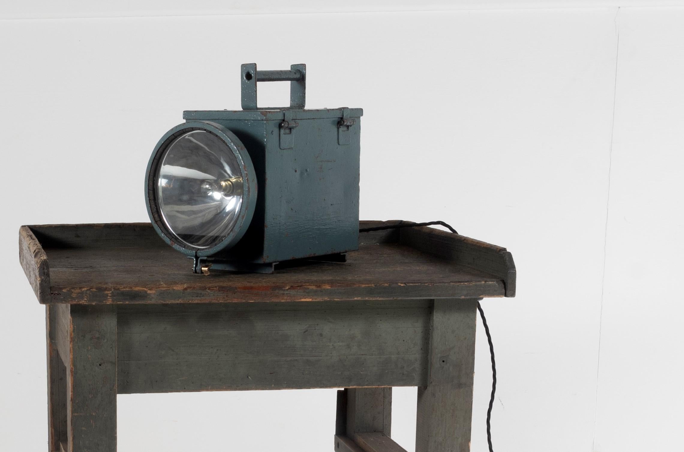 Métal Lampe de bureau industrielle des années 1920 en forme de torche, fabriquée par General Electric Company en vente