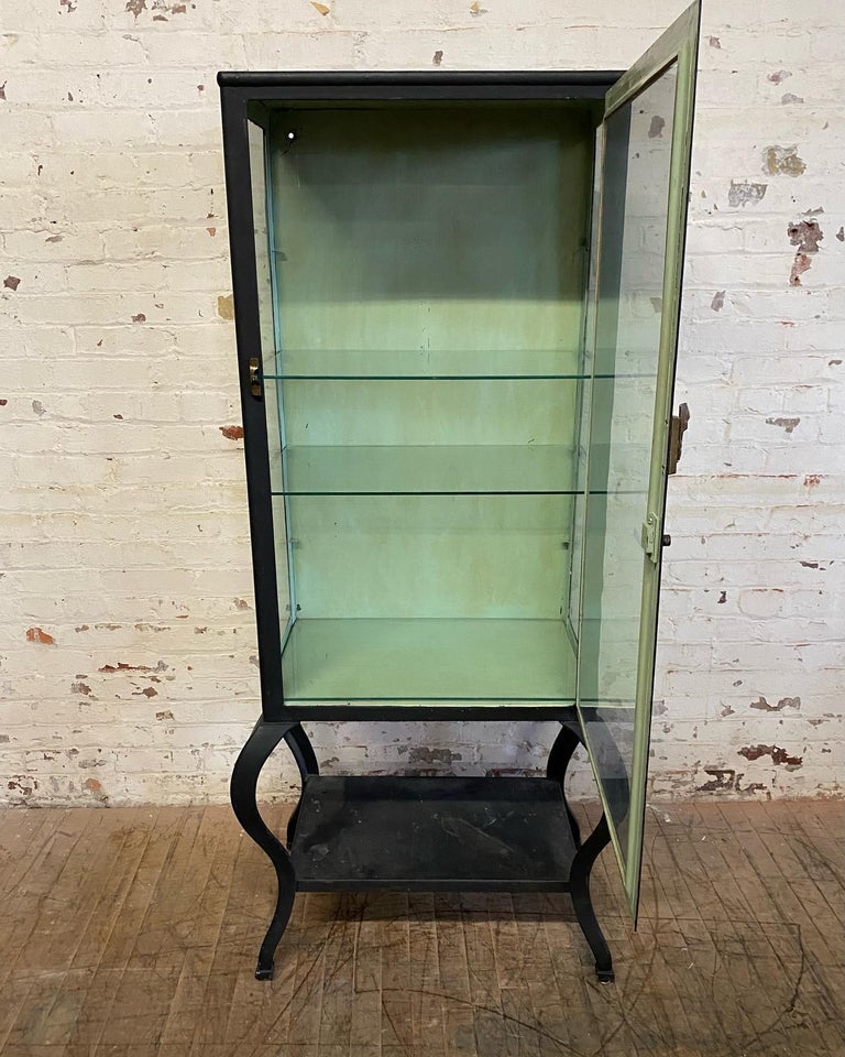 American 1920s Industrial Steel & Glass Medical, Dr's Cabinet / Vitrine, Storage For Sale