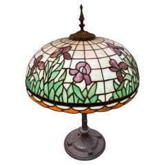 Lampe de table à tête d'iris des années 1920