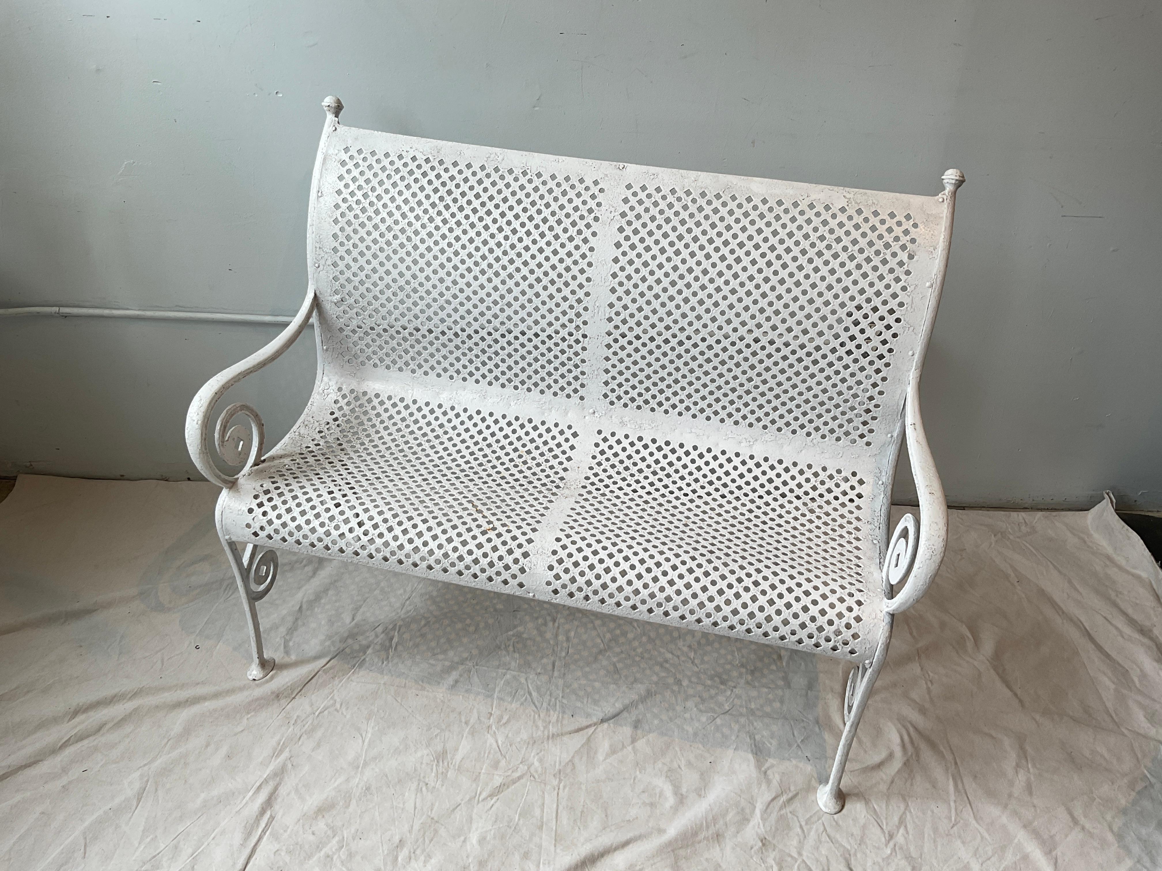 1920s Iron Garden Bench In Good Condition For Sale In Tarrytown, NY