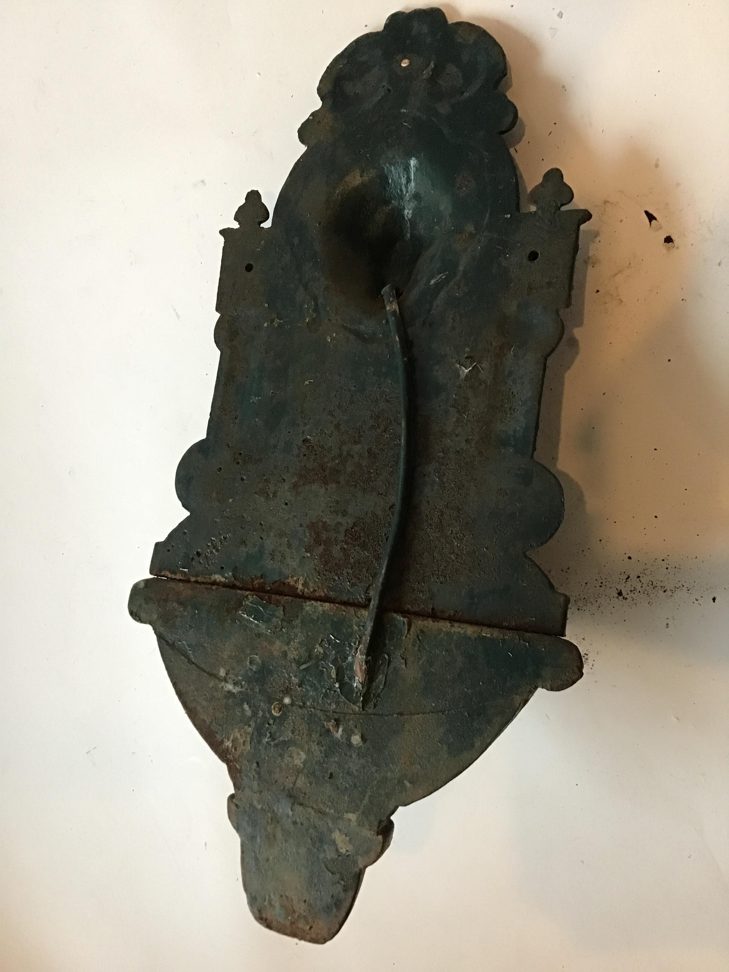 1920s Iron Lion Head Wall Fountain 4