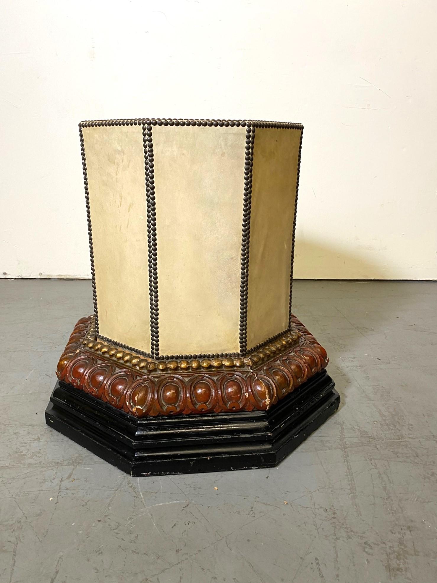 Italienischer Leder- und Wood Stand aus den 1920er Jahren (Frühes 20. Jahrhundert) im Angebot