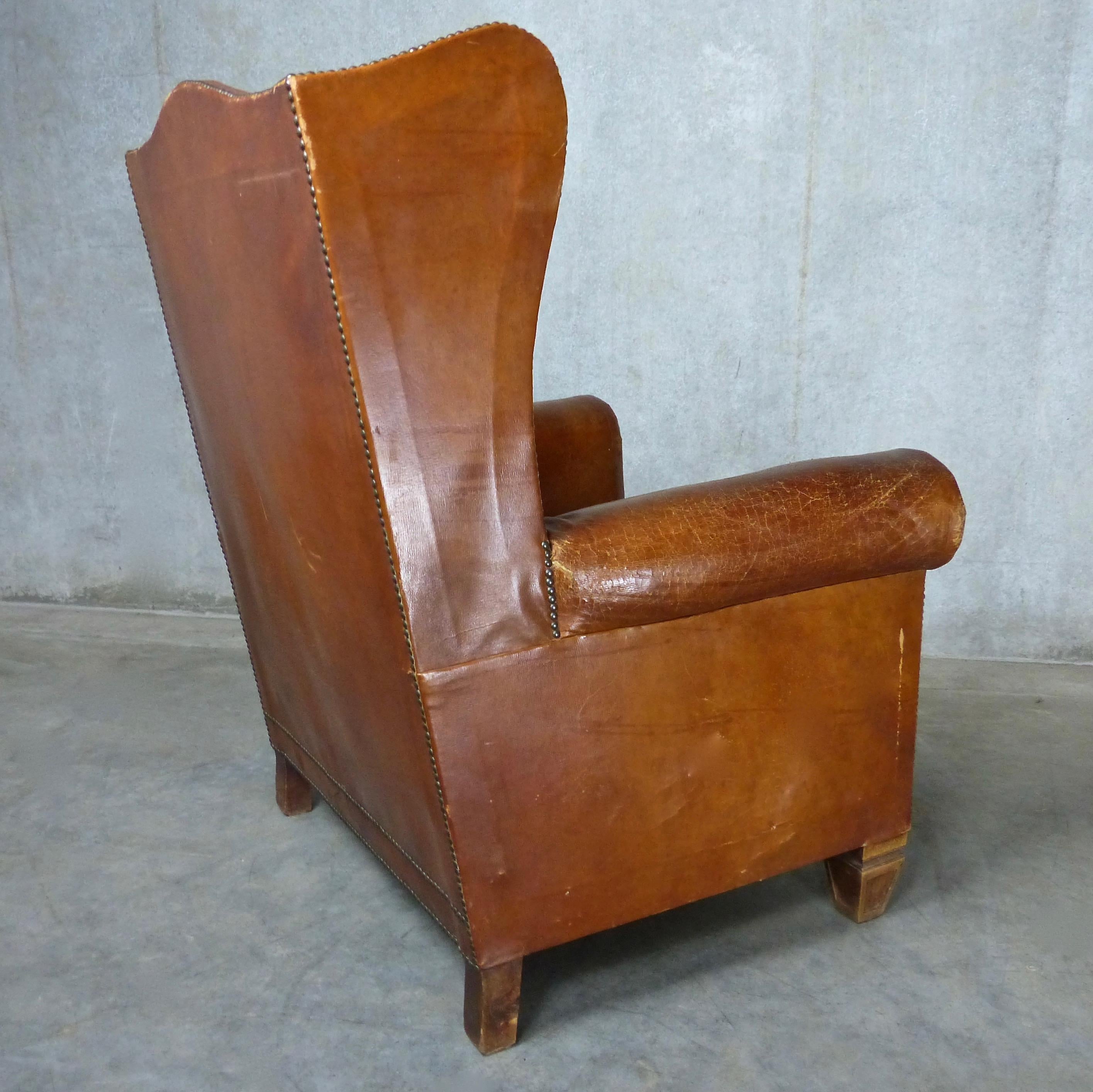 1920s Italian Leather Wingback Armchair In Good Condition In Surrey, BC