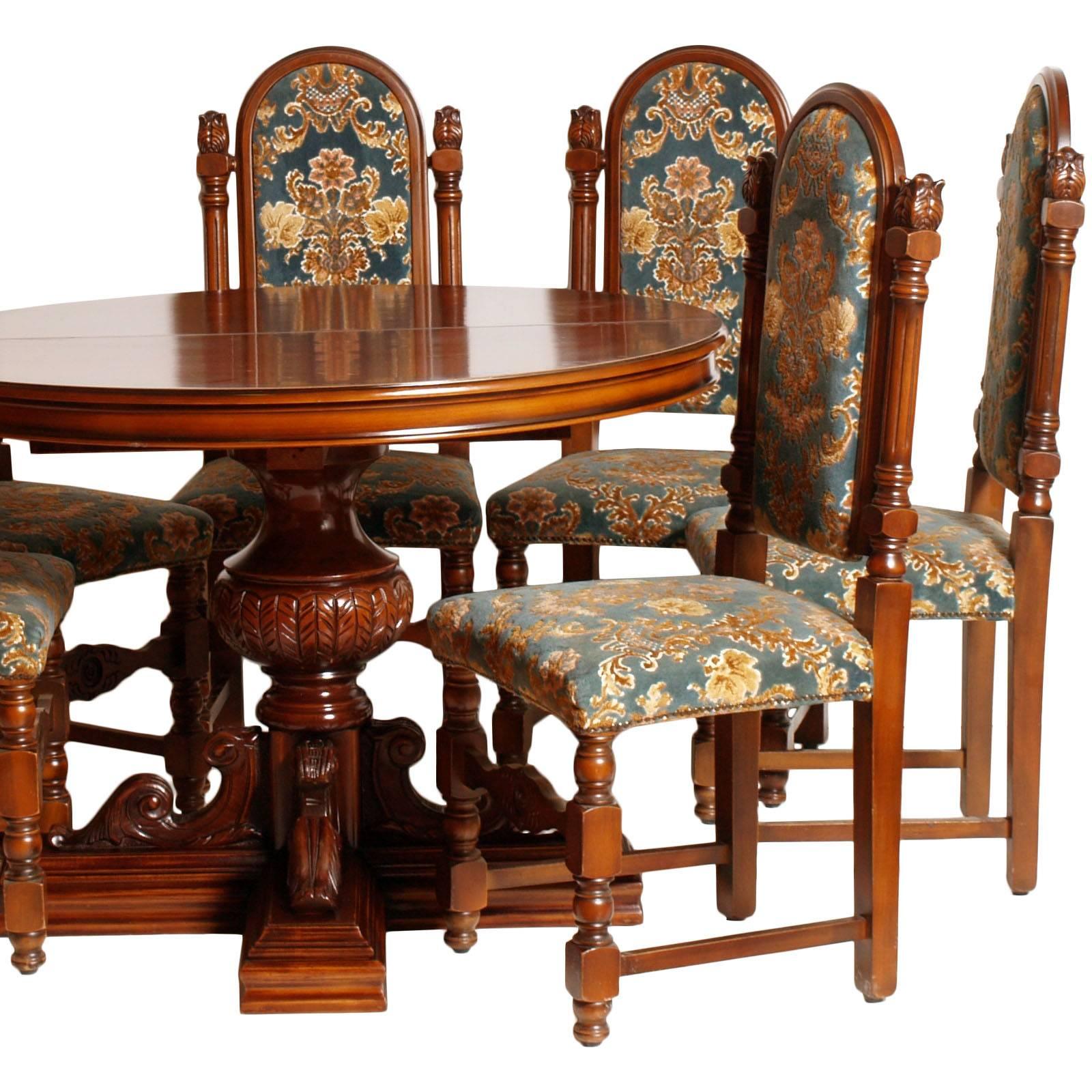 
A Michele Bonciani early 20th century Tuscany dining room set, Renaissance style, all solid walnut and carved walnut, wax-polished
An important classic dining room set with a beautiful patina, very elegant in spite of the massive structure of the