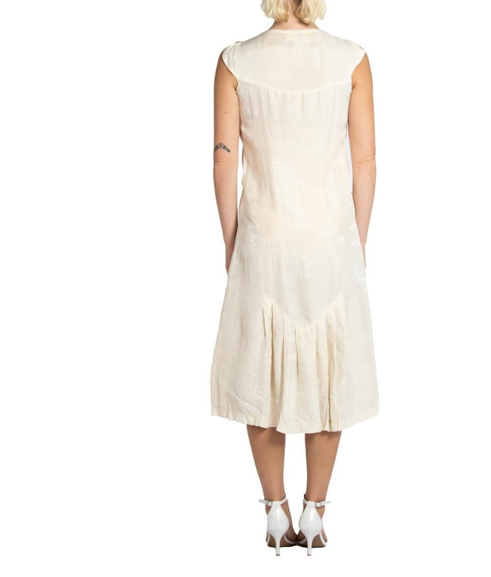 1920S Elfenbeinfarbenes Minimalistisches Kleid aus Seidenjacquard im Angebot 2