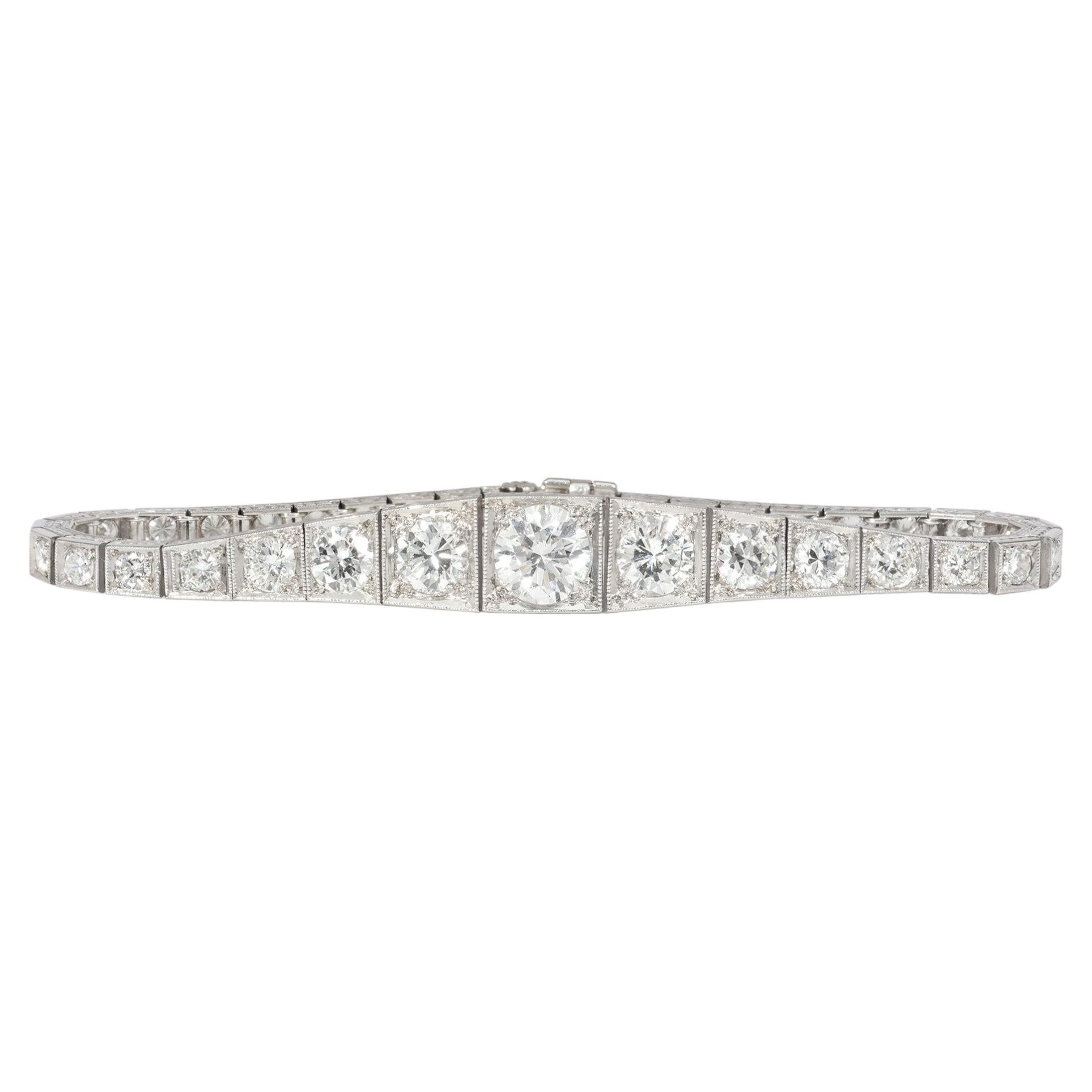 1920er Jahre J.E. Caldwell Armband mit Diamanten und Platin als Graduierung
