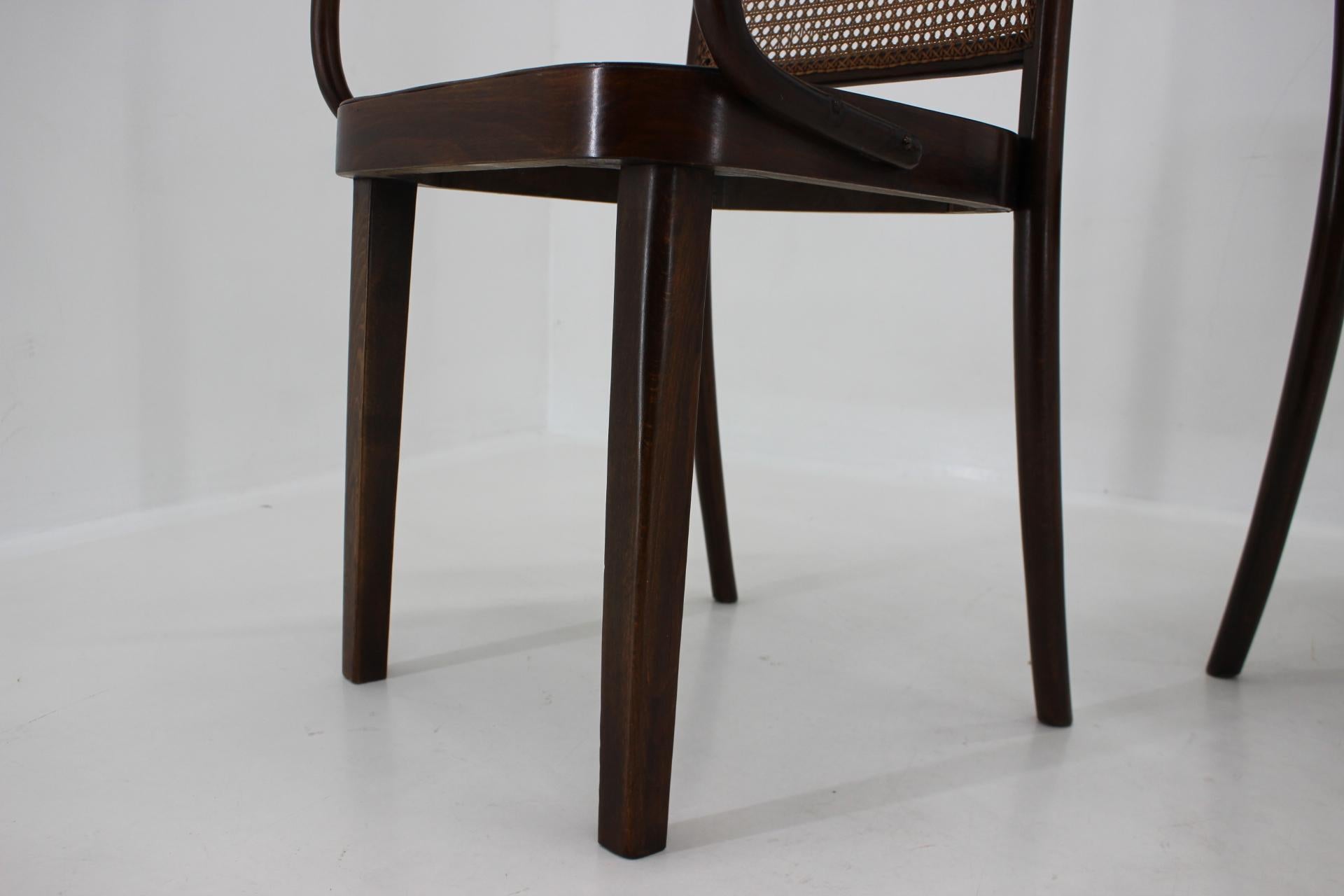 1920s Josef Hoffmann Bentwood Chairs, No. 811 for Thonet, Czechoslovakia For Sale 10