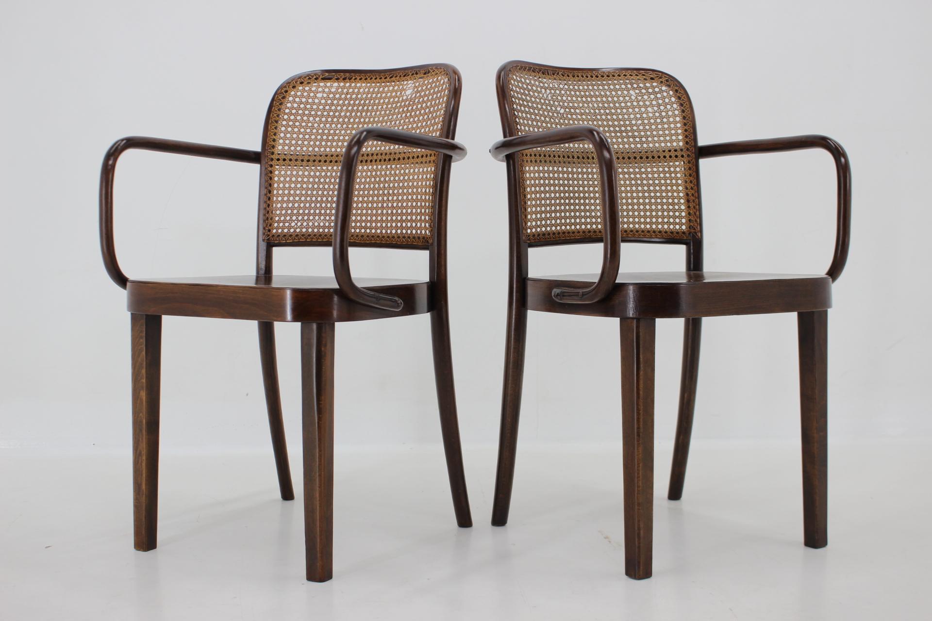 Mid-Century Modern 1920s Josef Hoffmann Bentwood Chairs, No. 811 for Thonet, Czechoslovakia For Sale