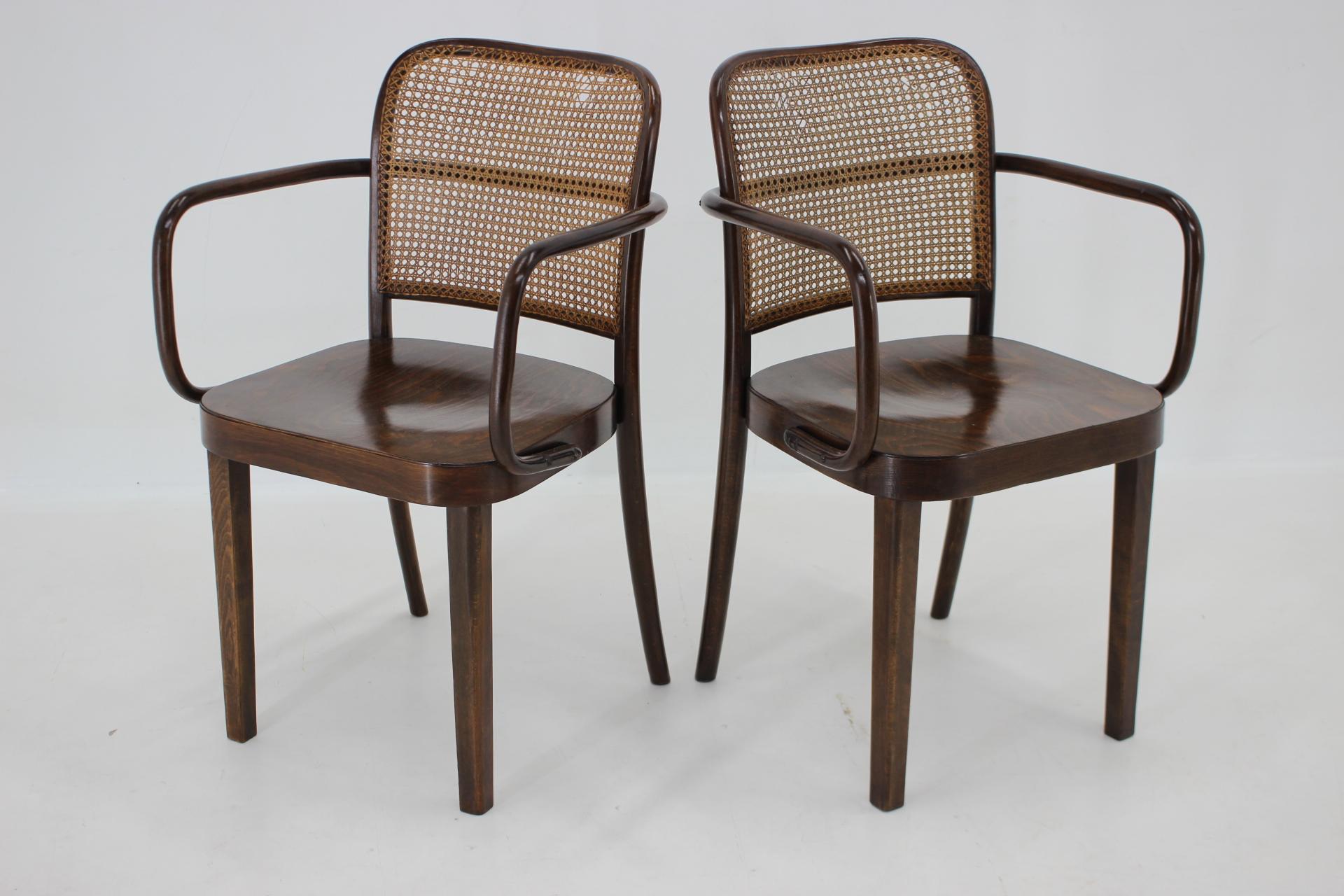 1920s Josef Hoffmann Bentwood Chairs, No. 811 for Thonet, Czechoslovakia In Good Condition For Sale In Praha, CZ