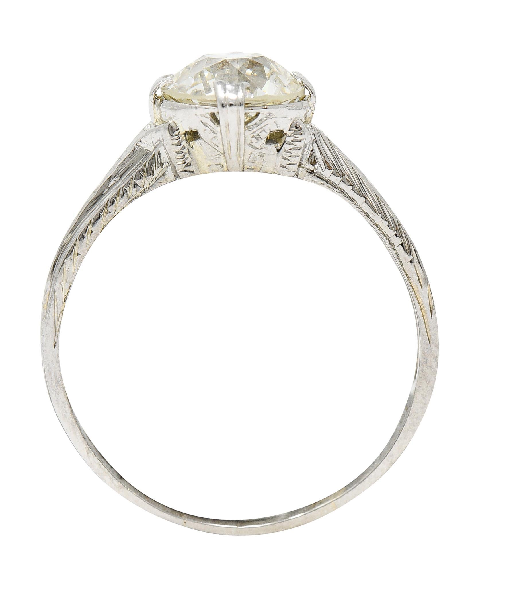 1920's J.W. Grant & Co. Art Deco 1.60 Carats 18 Karat White Gold Engagement Ring For Sale 5