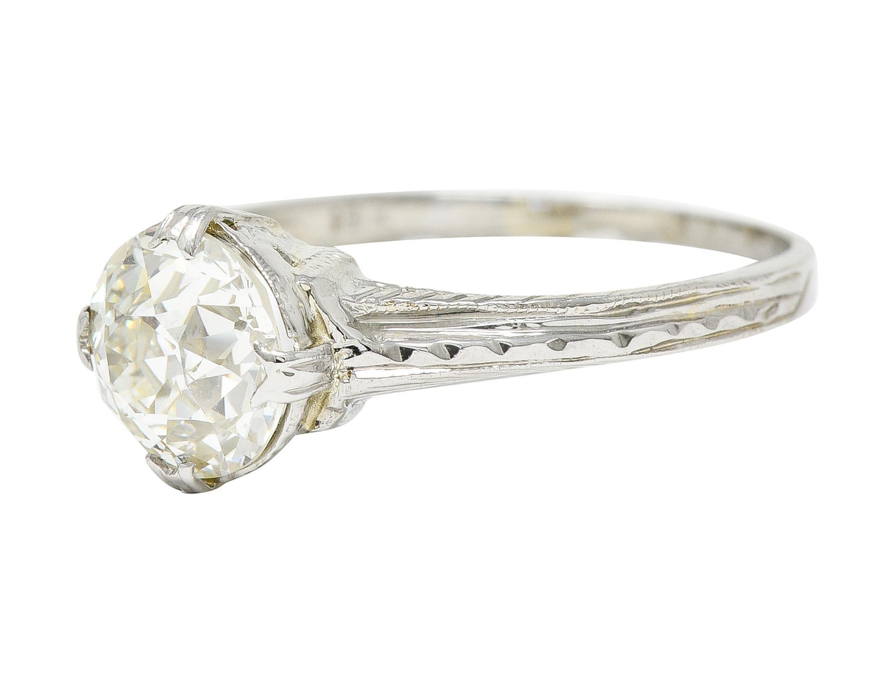 1920's J.W. Grant & Co. Art Deco 1.60 Carats 18 Karat White Gold Engagement Ring For Sale 1