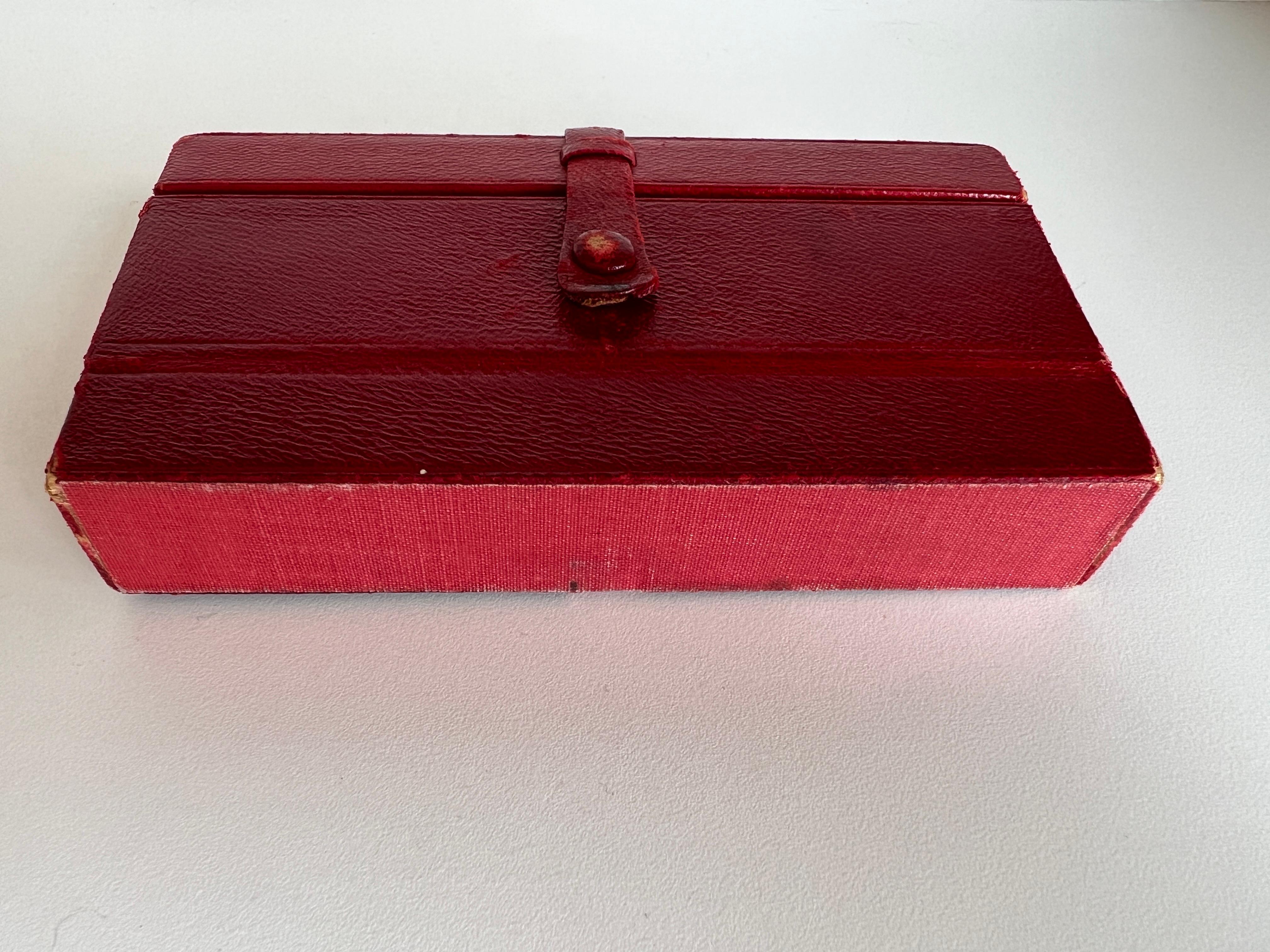 1920s Lalique Coty Voyager French Perfume Set & Red Leather Case, L'origan For Sale 5